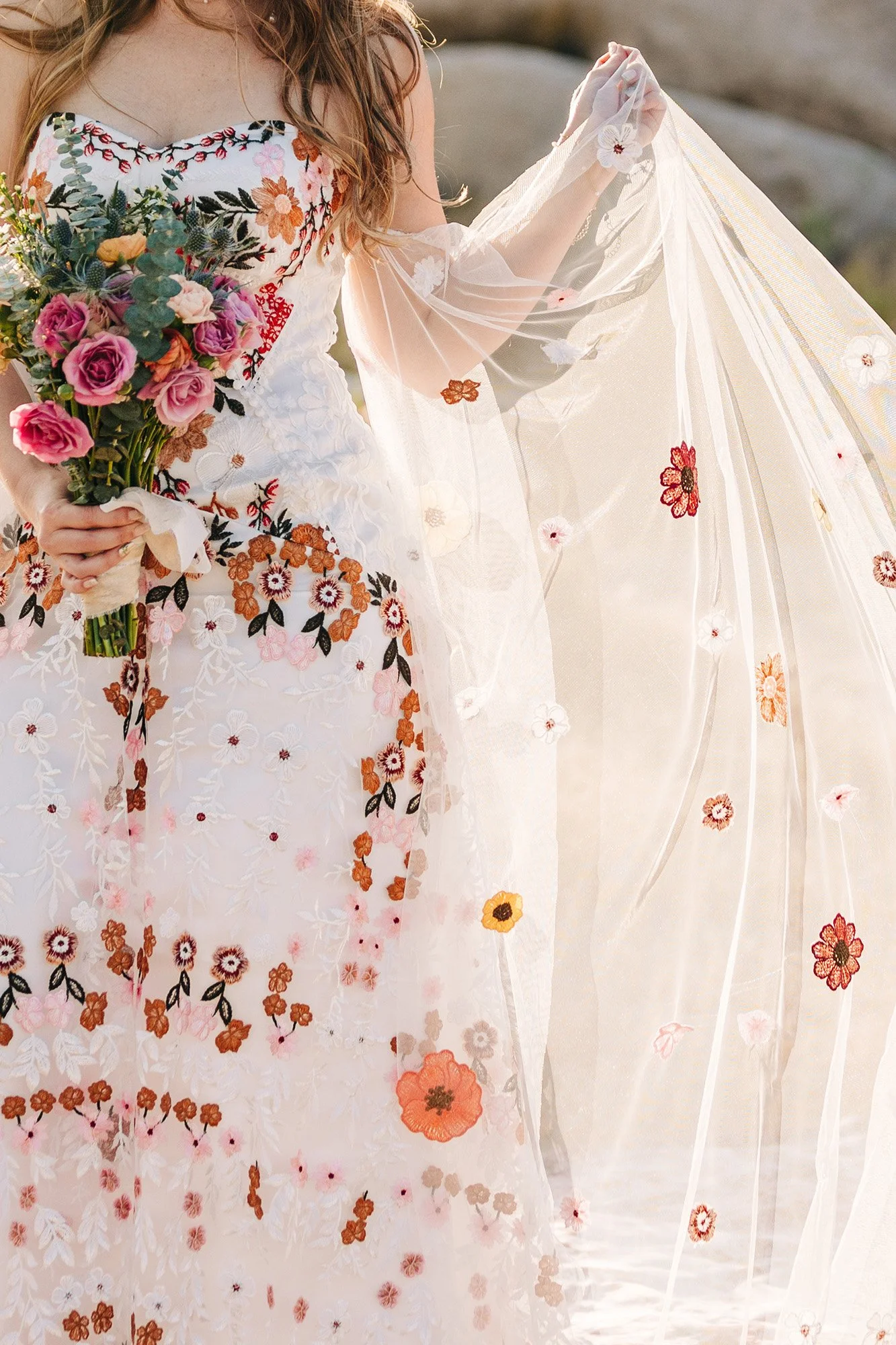 pink-gold-florals-joshua-tree-elopement-58.jpg
