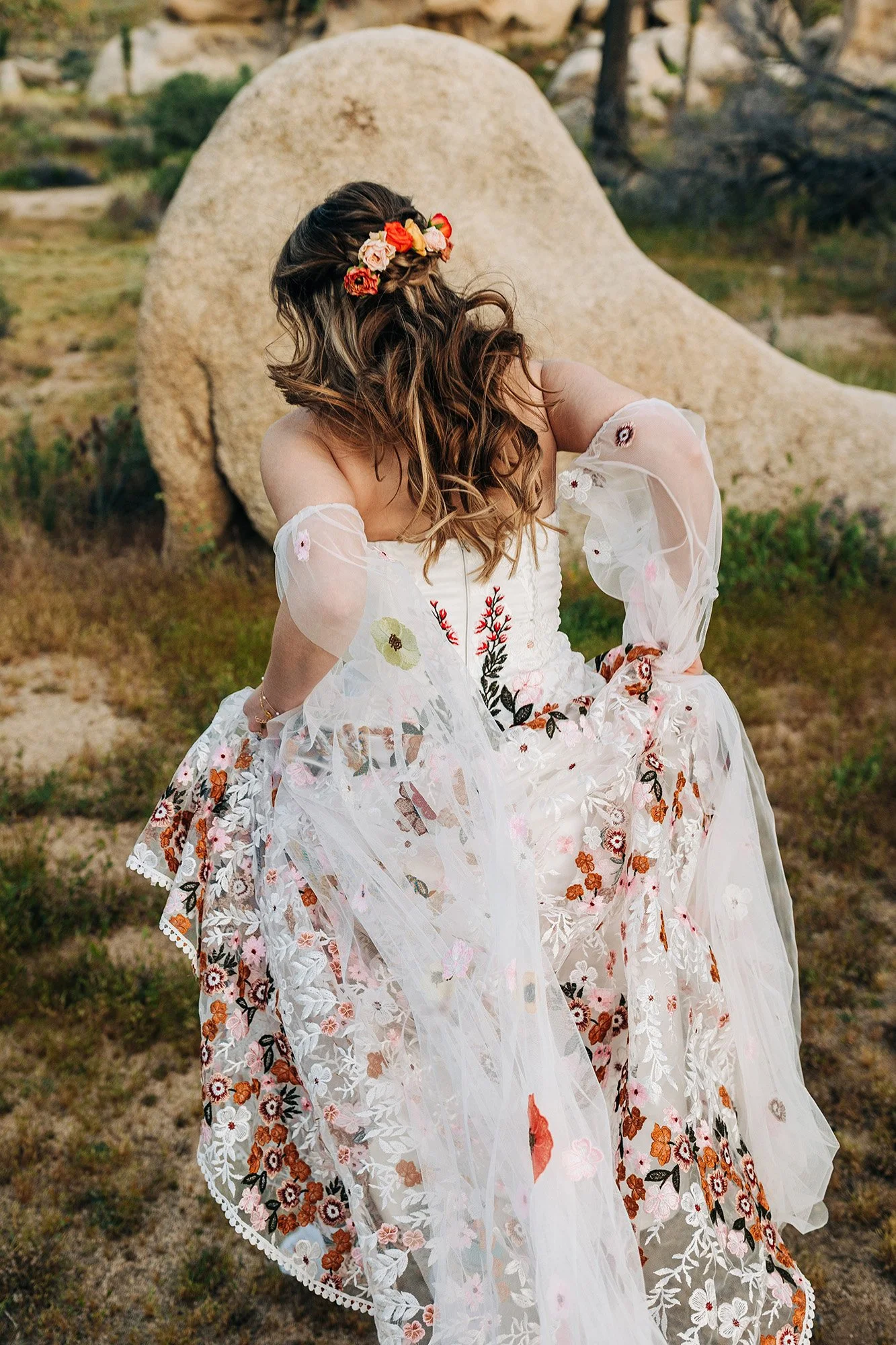 pink-gold-florals-joshua-tree-elopement-73.jpg