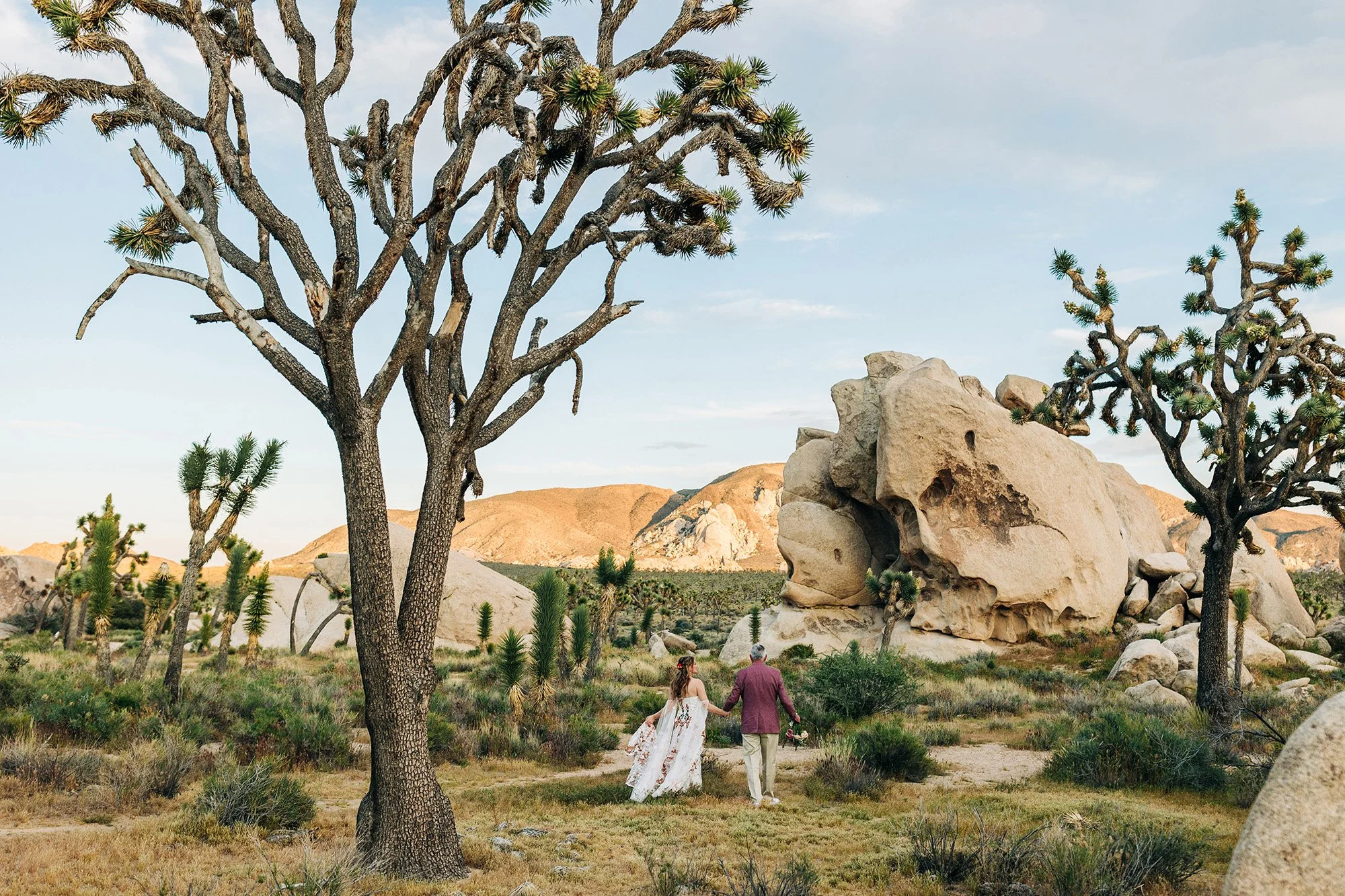 pink-gold-florals-joshua-tree-elopement-78.jpg
