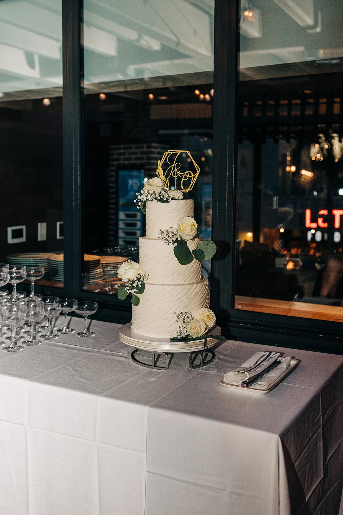 cake-desserts-elopements-8.jpg