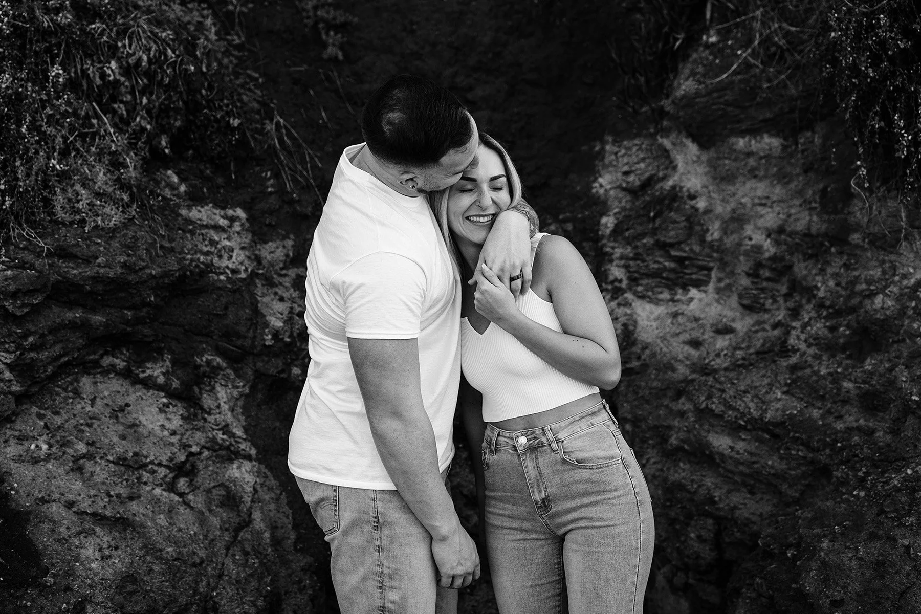 laguna-beach-engagement-session-9.jpg