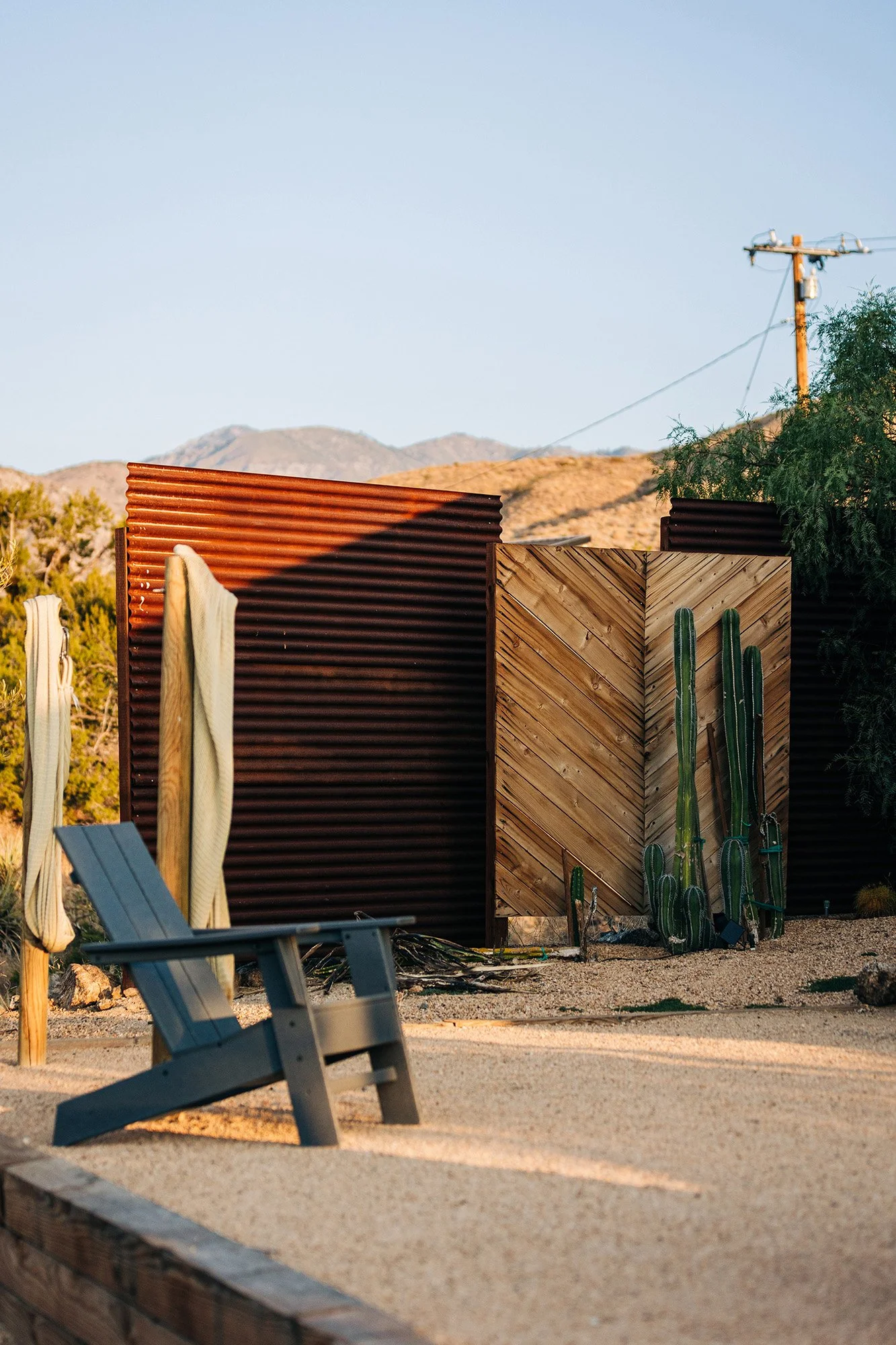 simple-sunrise-elopement-morongo-valley-20.jpg