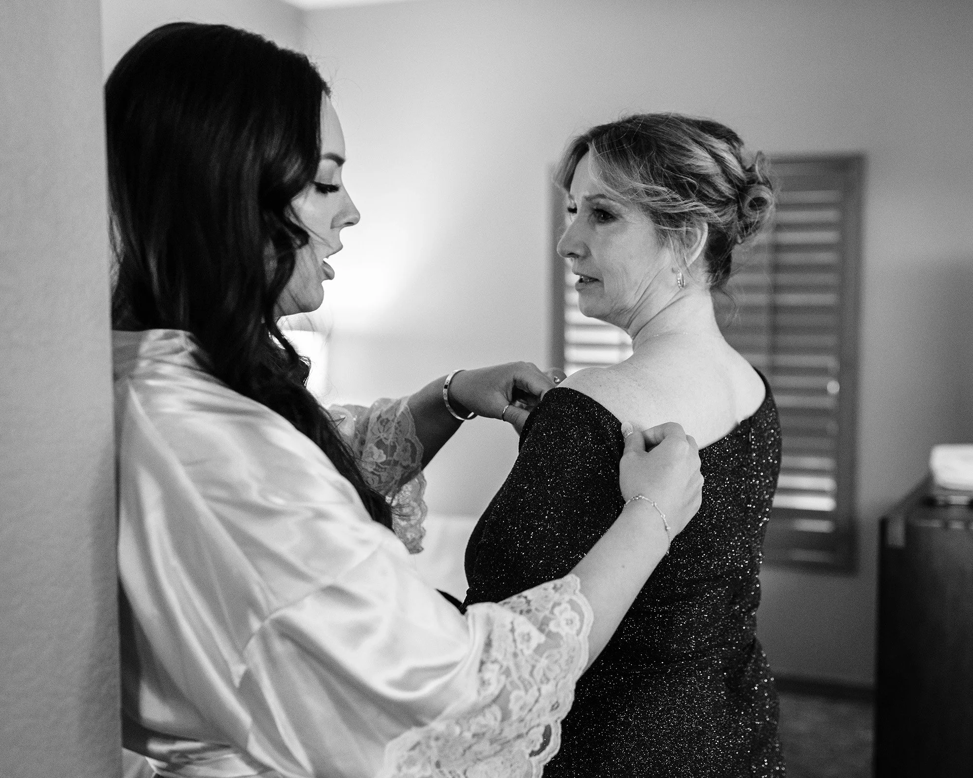 emotional-intimate-religious-wedding-saguaro-national-park-12.jpg