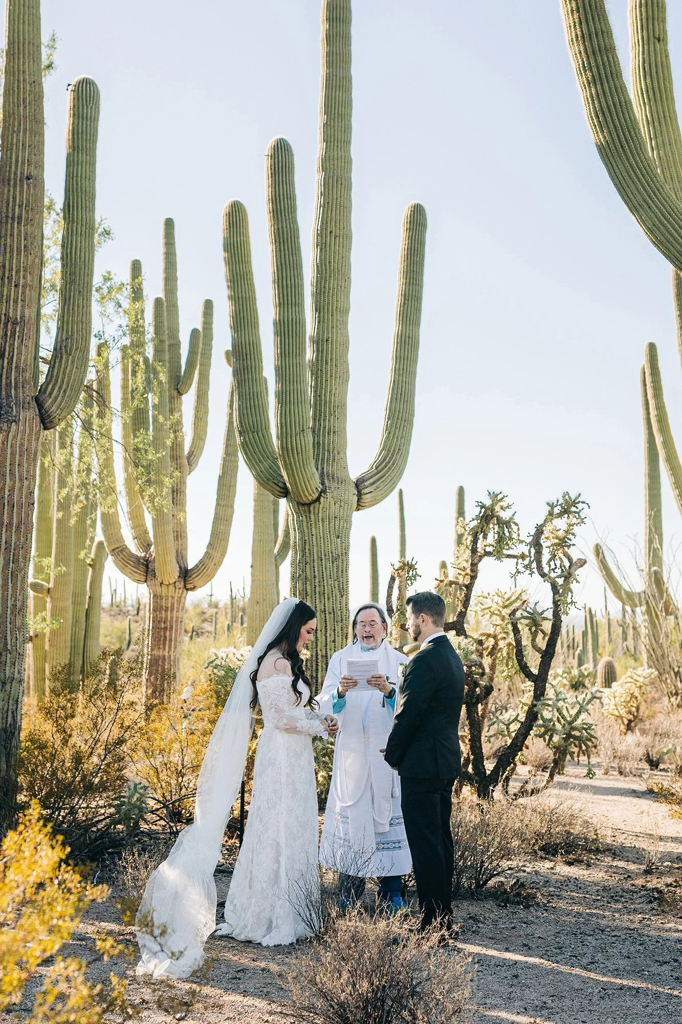 emotional-intimate-religious-wedding-saguaro-national-park-27.jpg