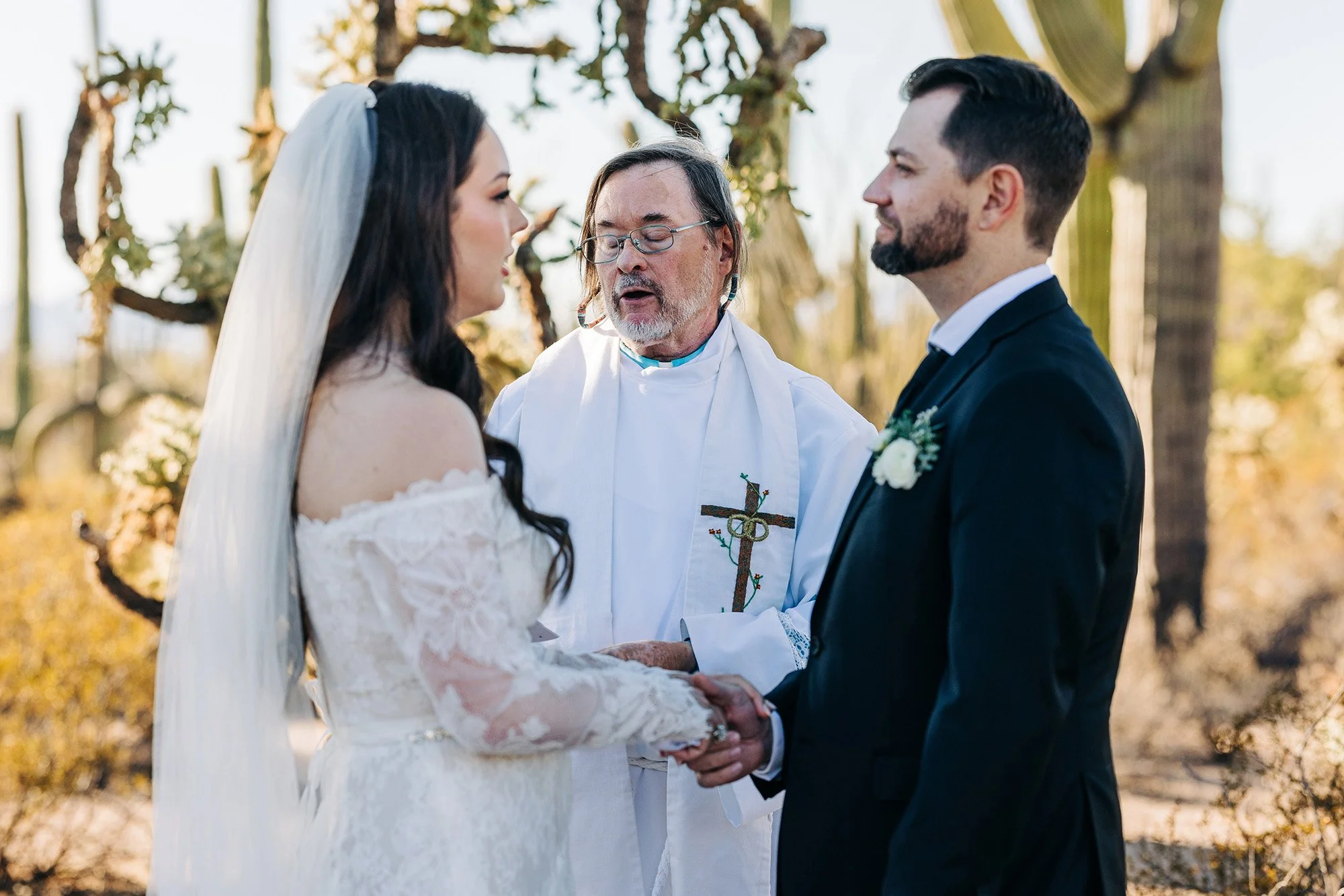 emotional-intimate-religious-wedding-saguaro-national-park-36.jpg
