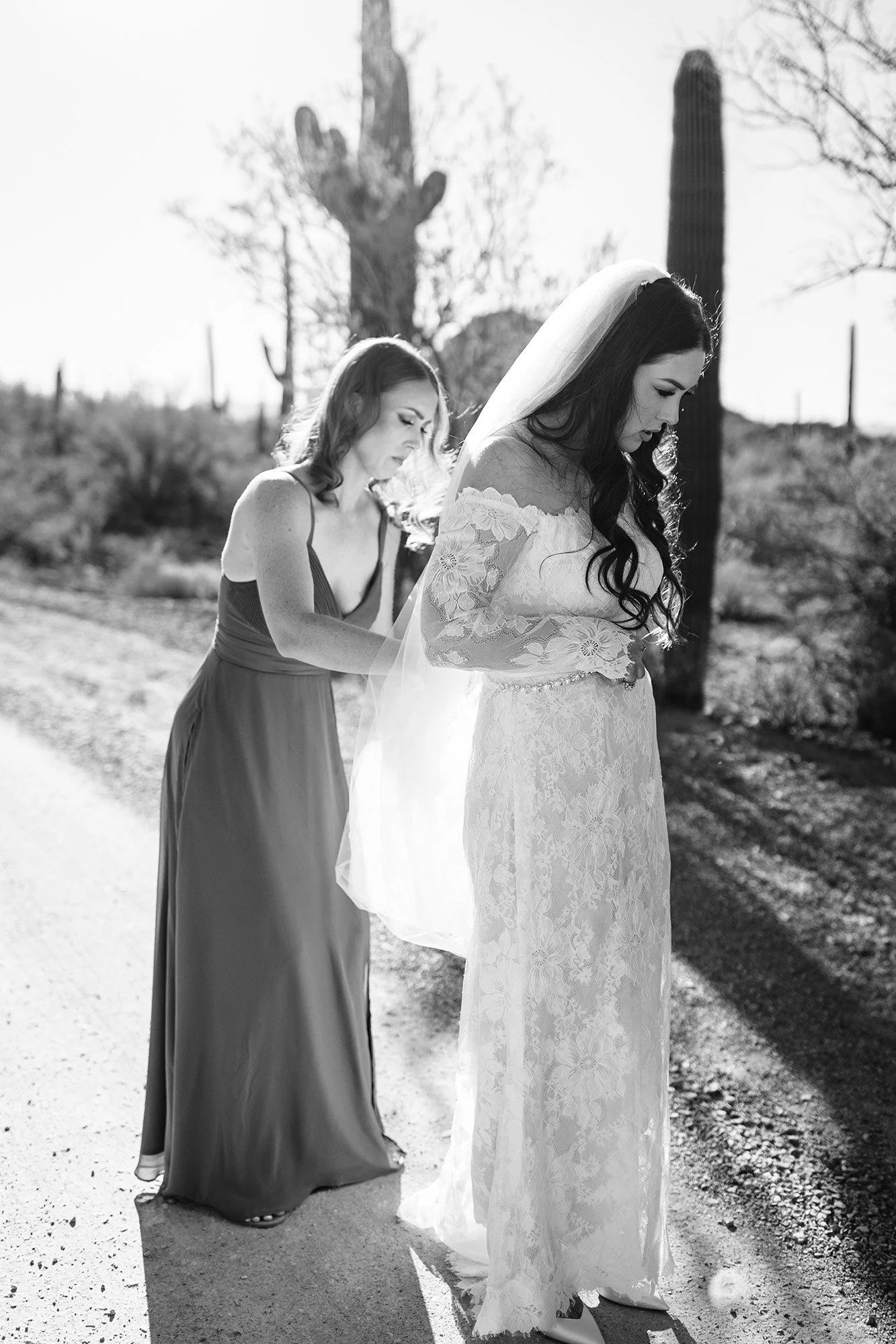 emotional-intimate-religious-wedding-saguaro-national-park-18.jpg