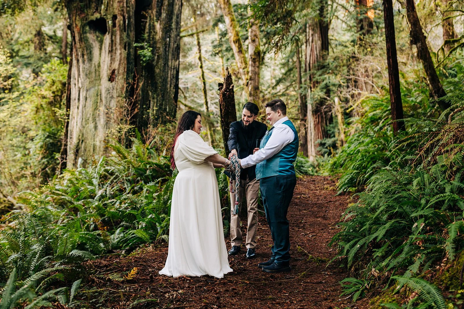 secret-redwoods-national-park-elopement-45.jpg