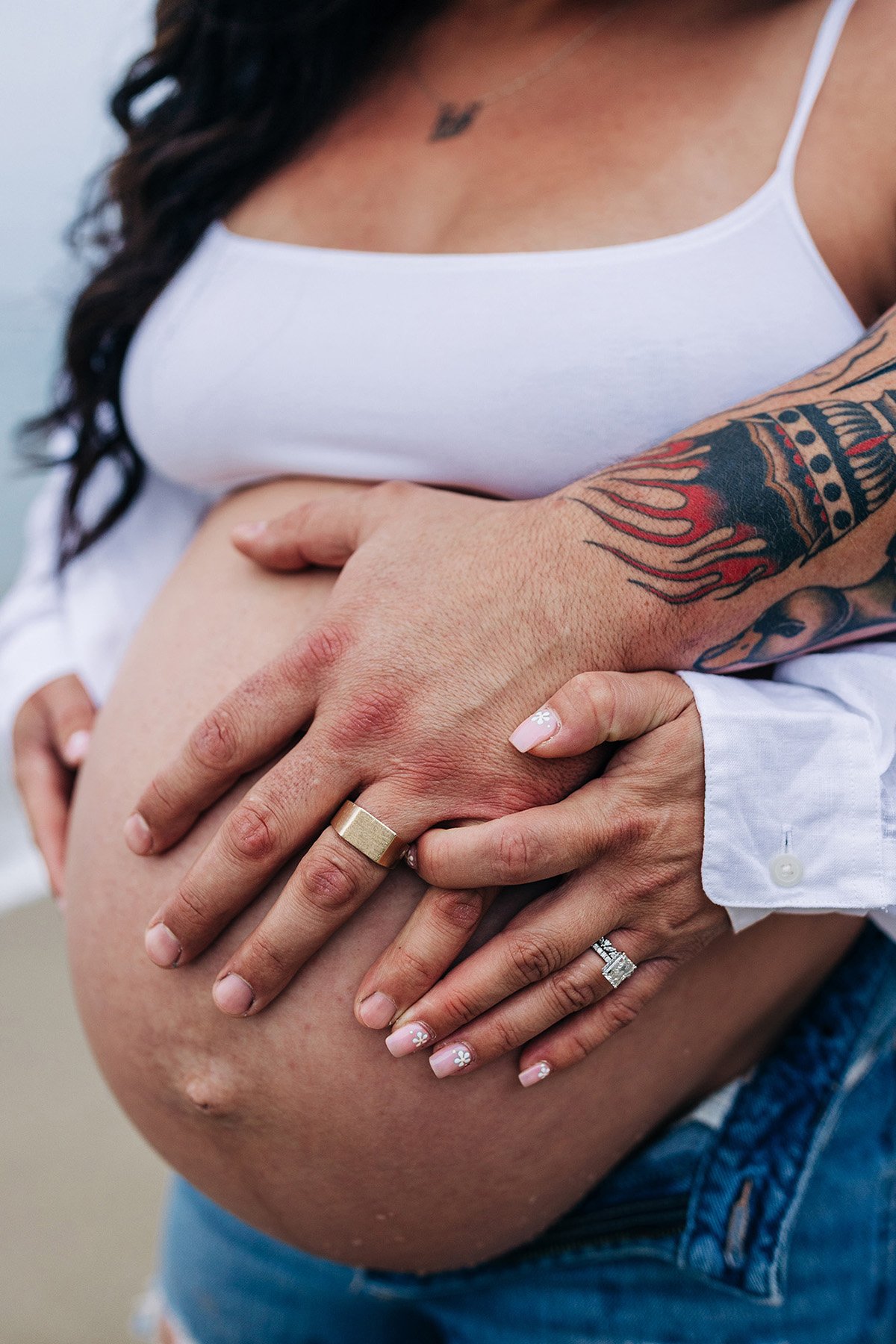 laguna-beach-maternity-photo.jpg