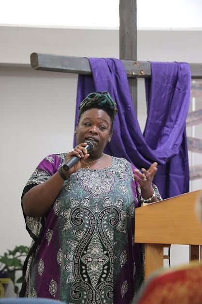 05-TenaNock-Hope-Preaching-LR.jpg