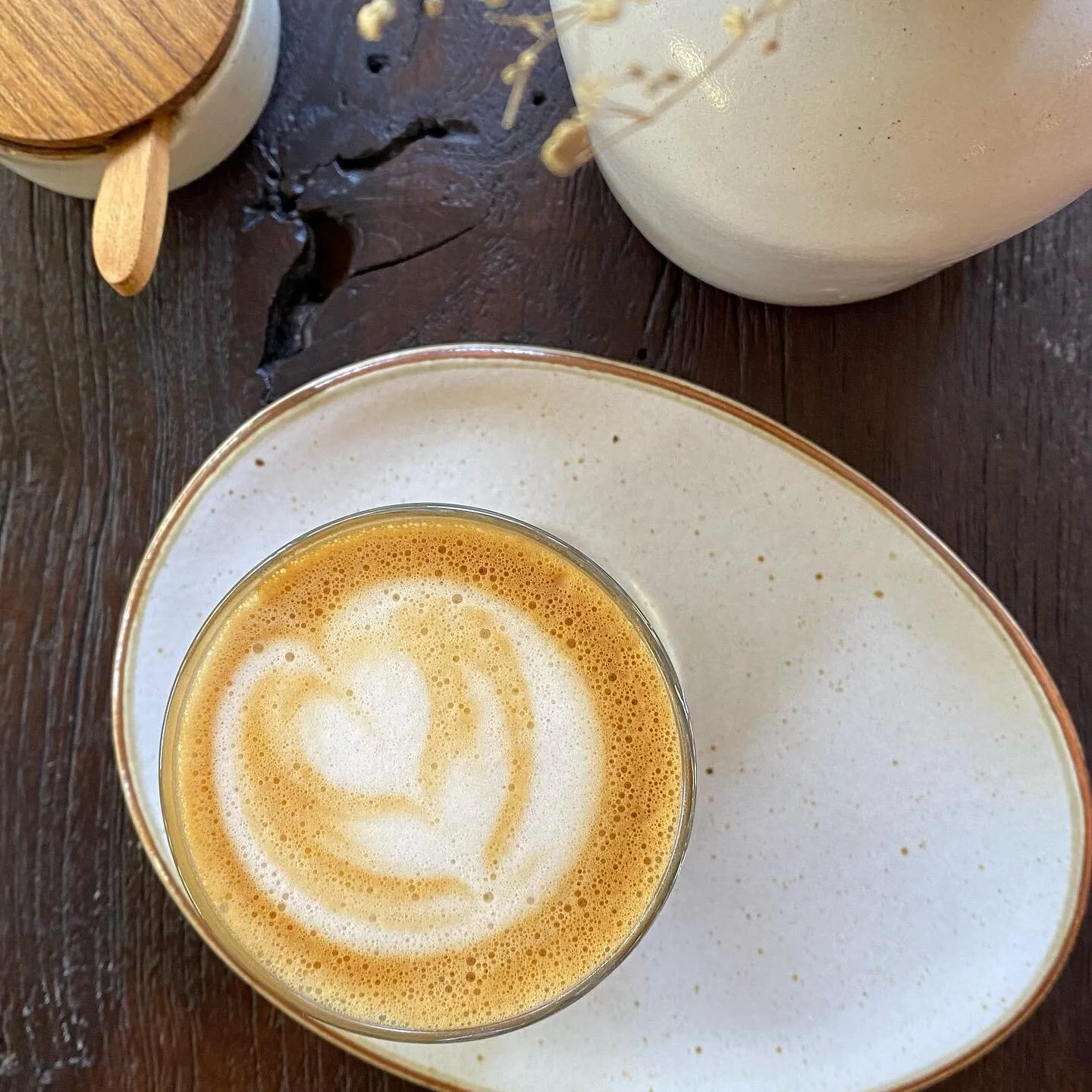 PRE WEEKEND VIBES 

I hope you lovelies are enjoying these last few precious moments of 2022, however you decide to spend them, make them count ❤️