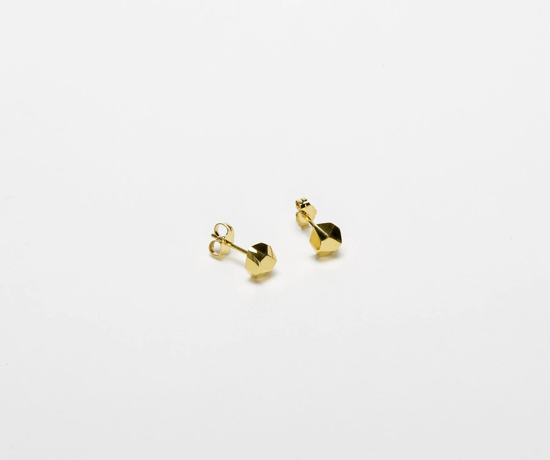 Bevel earing medium 18K gold vermeil.jpg