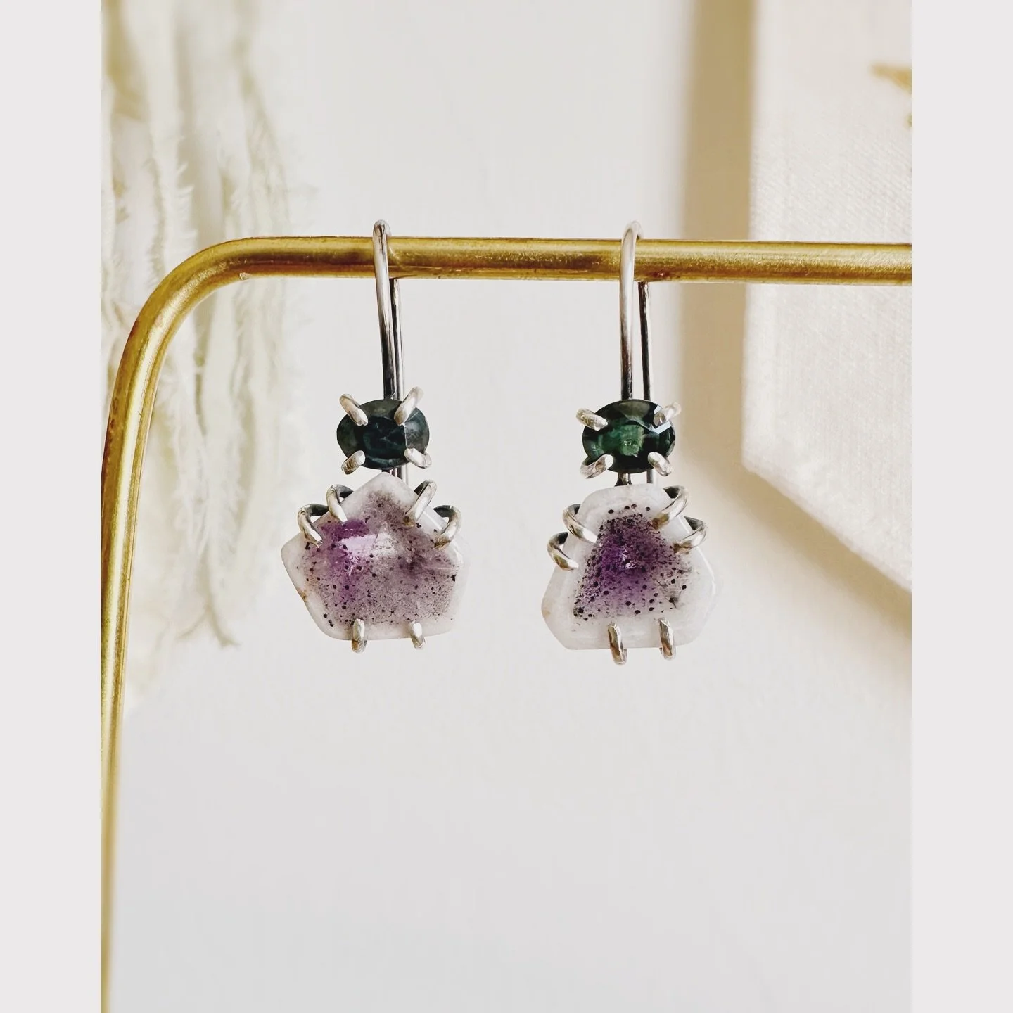 Parti Sapphires paired with Trapiche Amethyst- a custom gift honoring a mother's 70th birthday, featuring her children's birthstones. ✨

I've recently had some very special commissions (well, all of my commissions are special!), including this one. I