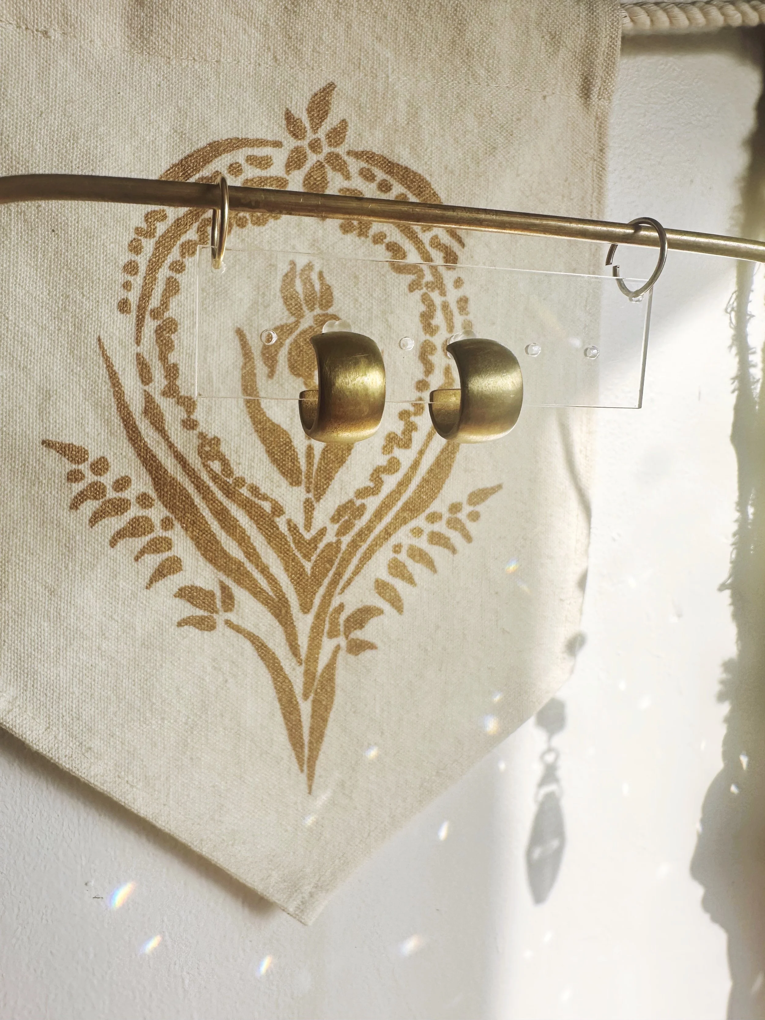 Goldie Huggies_1.JPG