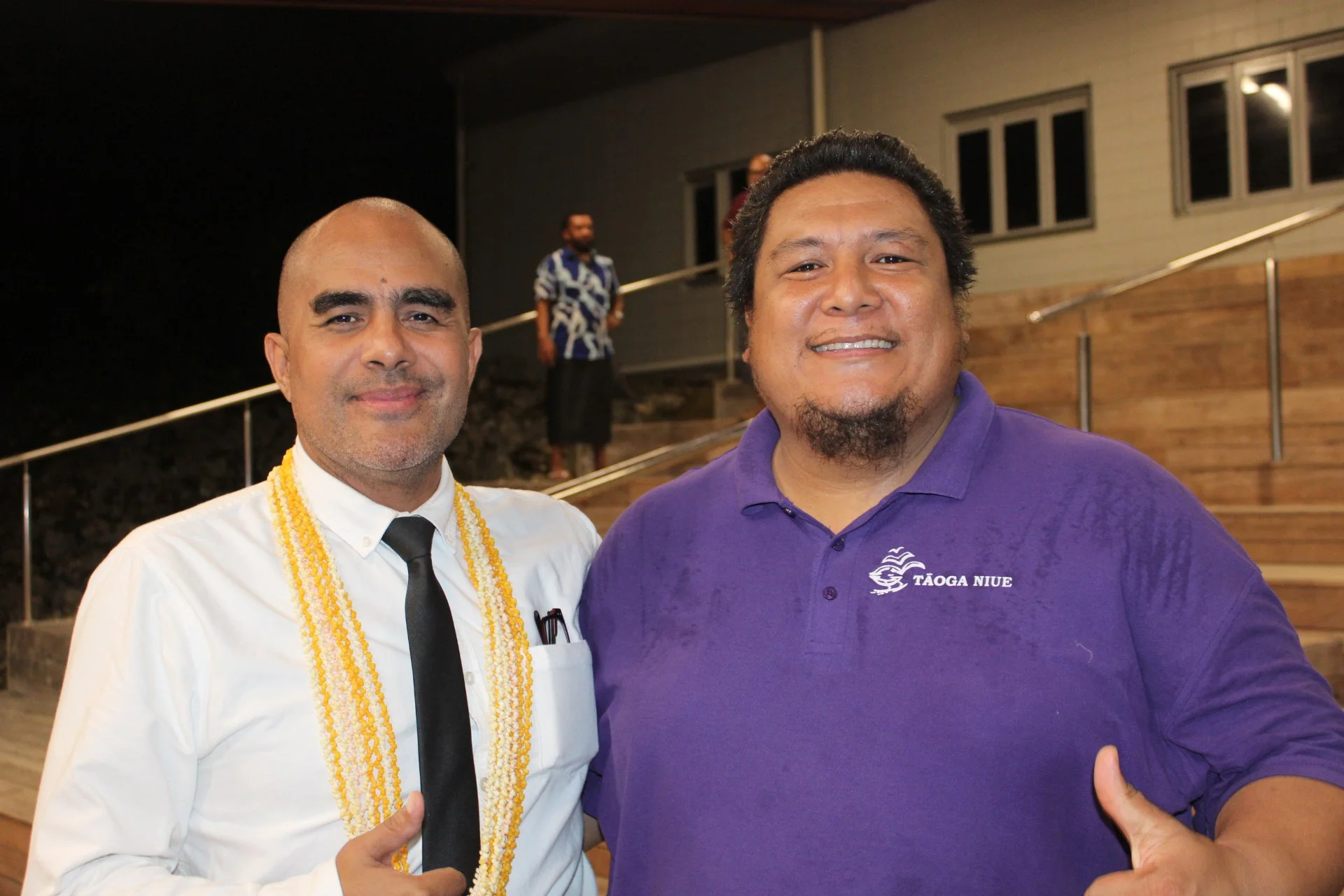 5) Local Artist Glen JXN and Lavea Puheke.JPG