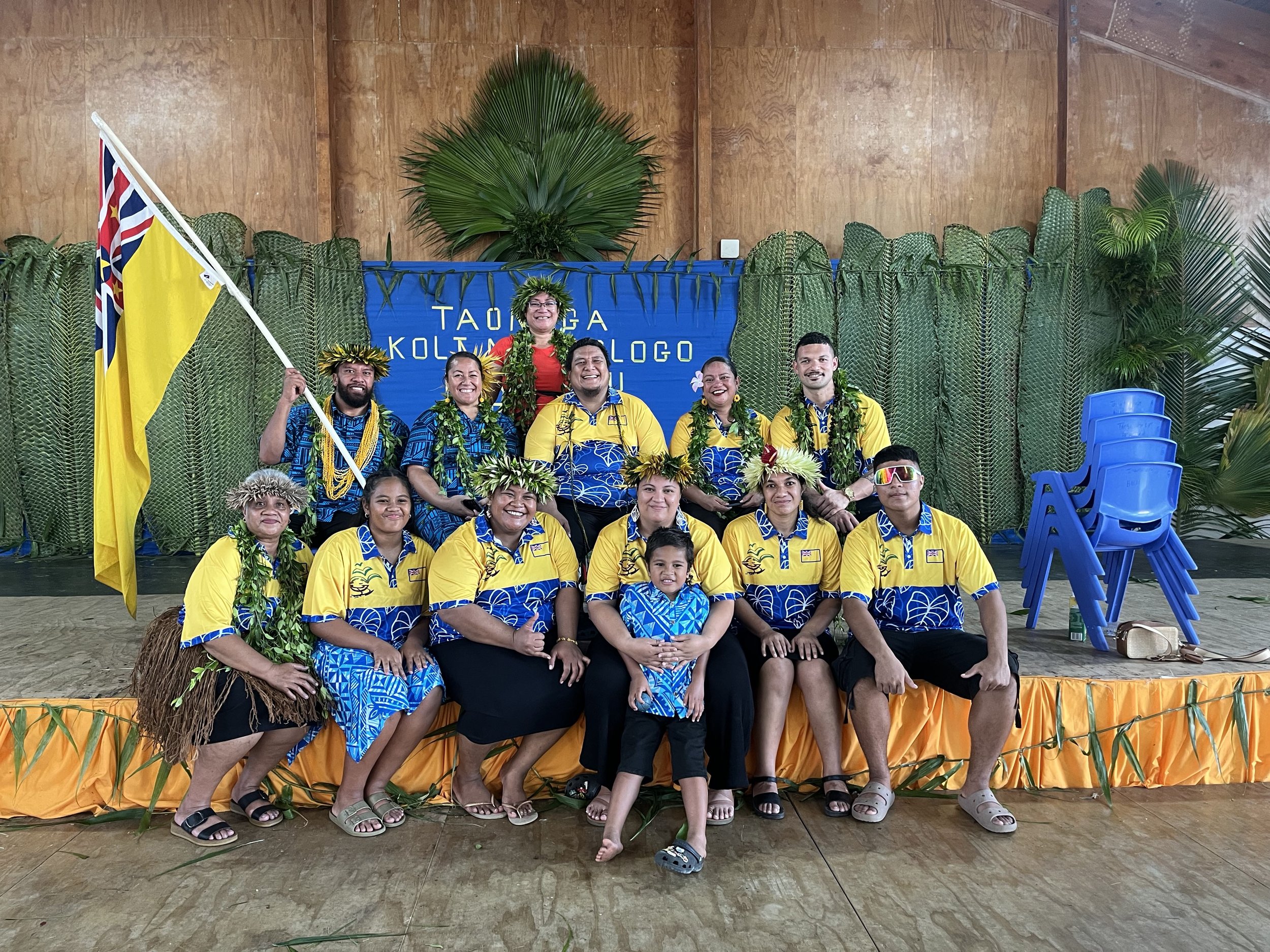5)_Taoga_Niue_Commitee.jpg