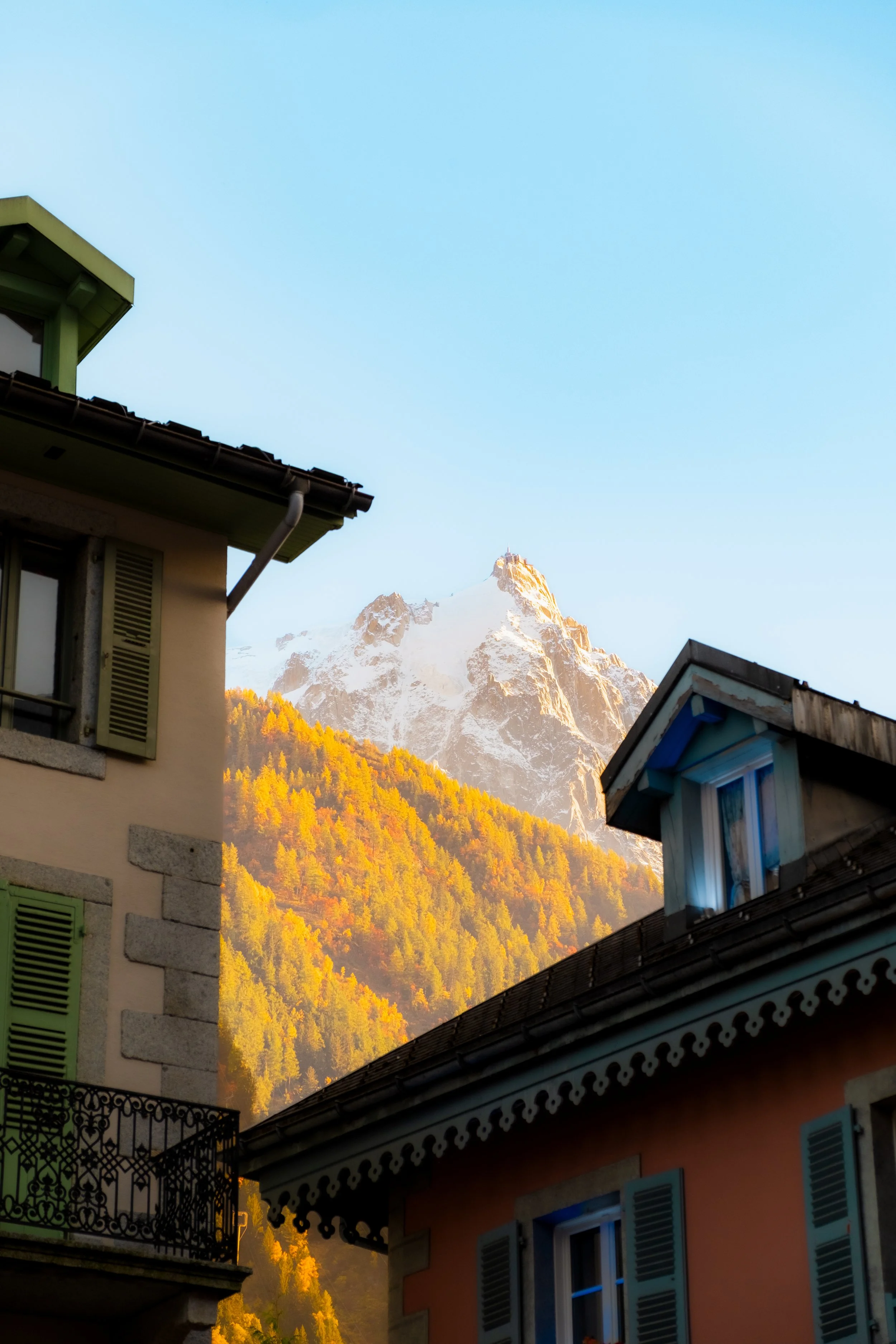2025-Oct-Chamonix-HannahVanWagner-10.jpg