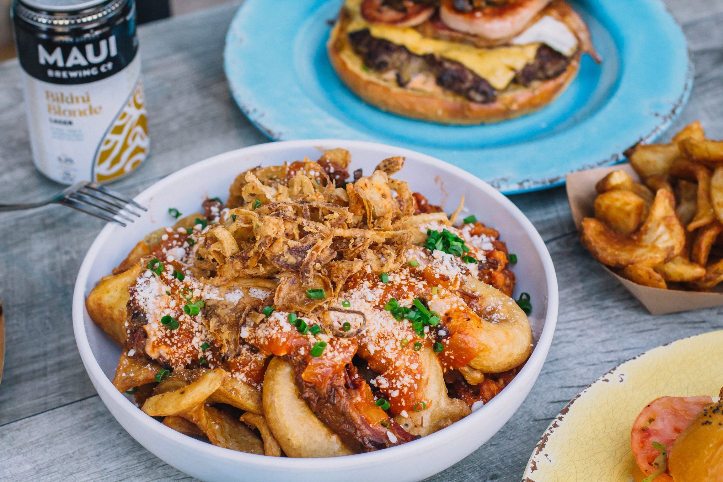 TheStreet-HannahVanWagnerSTREET+(MAUI+ONION+BURGER)-22.jpg