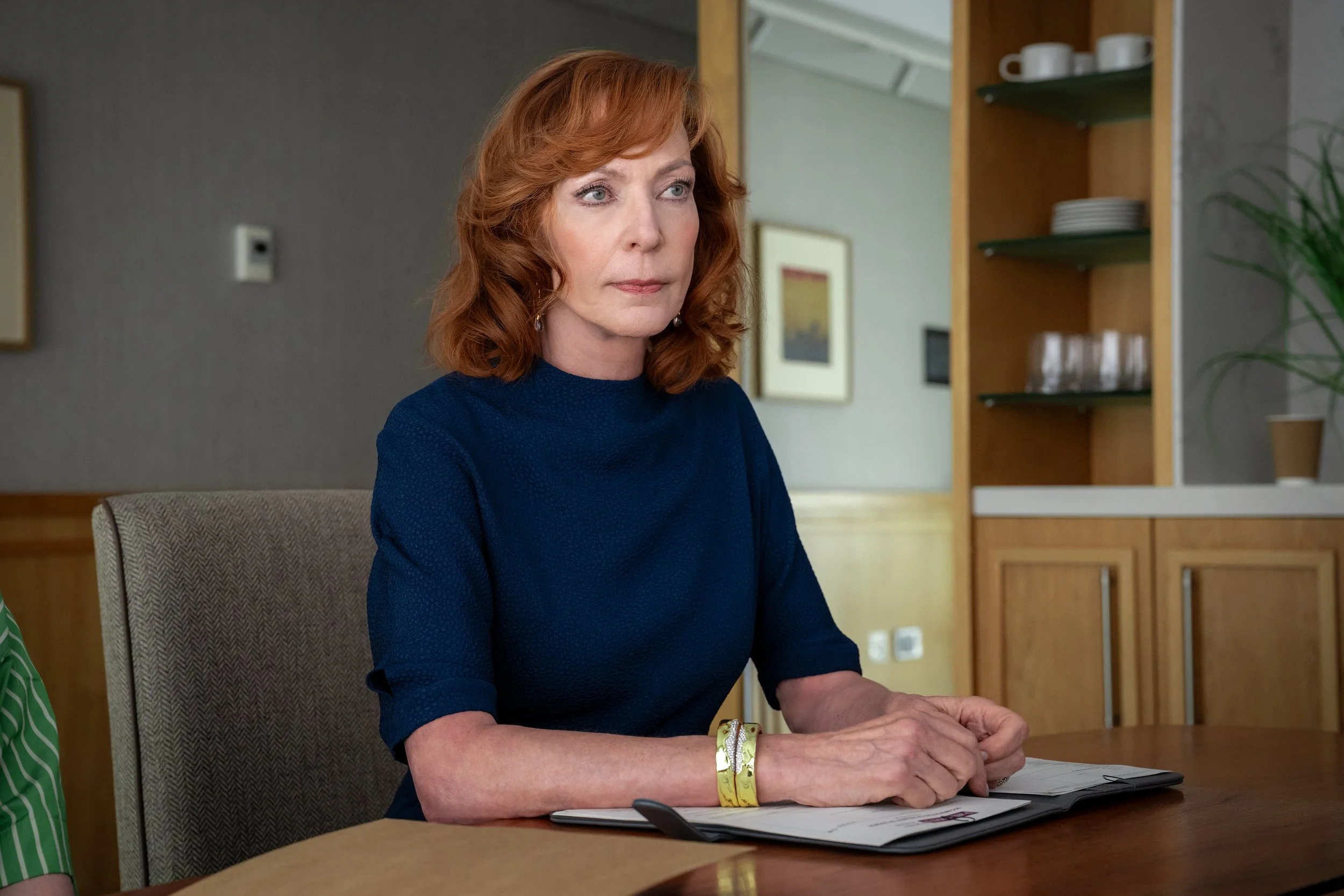 Allison Janney in THE ROSES. Photo by Lara Cornell, Courtesy of Searchlight Pictures. © 2025 Searchlight Pictures All Rights Reserved.