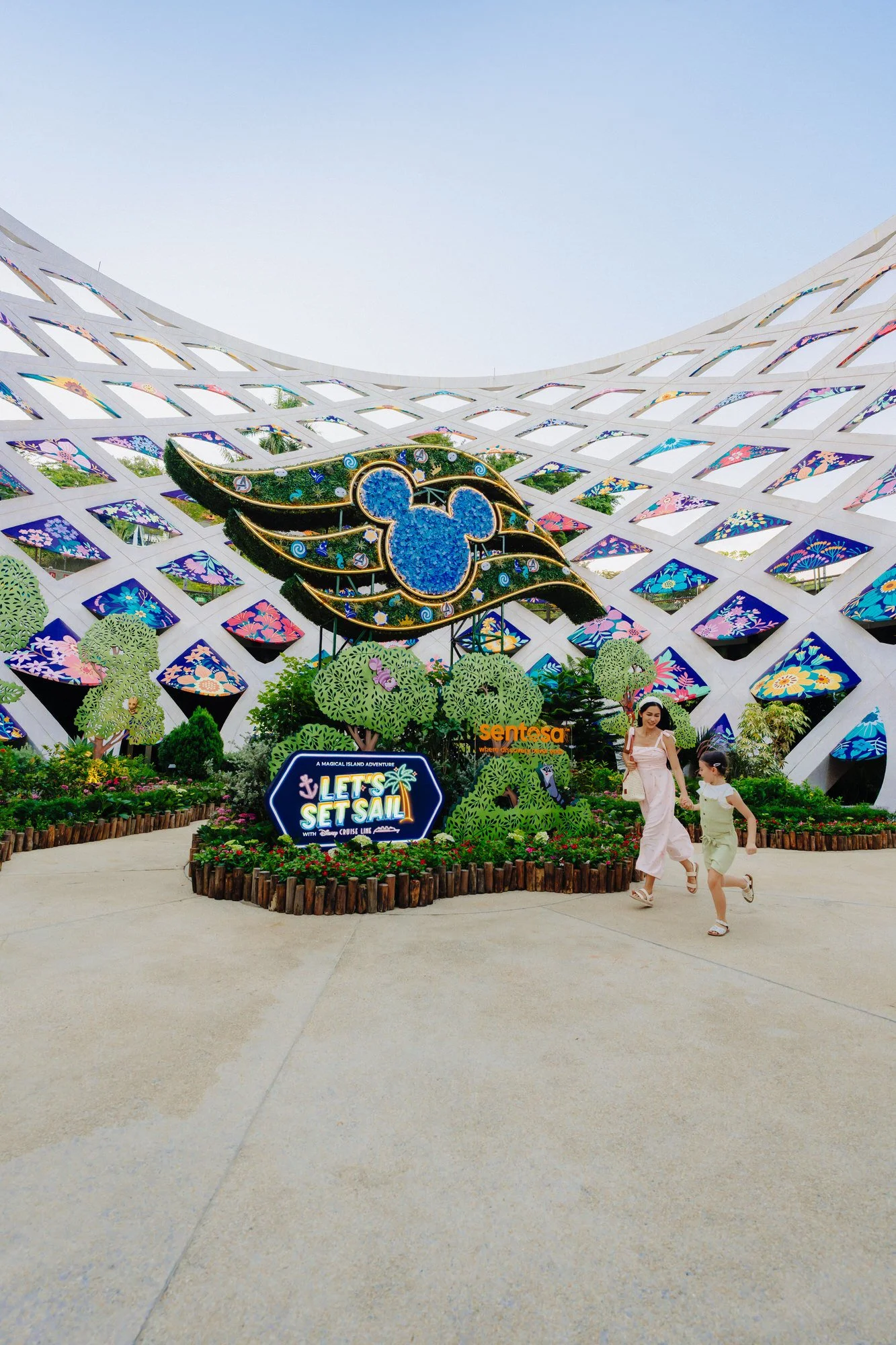 2026-06-23-Sentosa-Disney-Photos-7.jpg