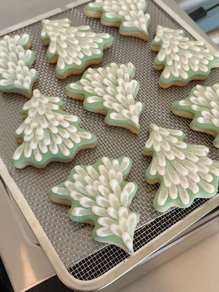 when he asked which cookie you were most excited about but you had no idea it would be a simple christmas tree!!! 🎄🤍