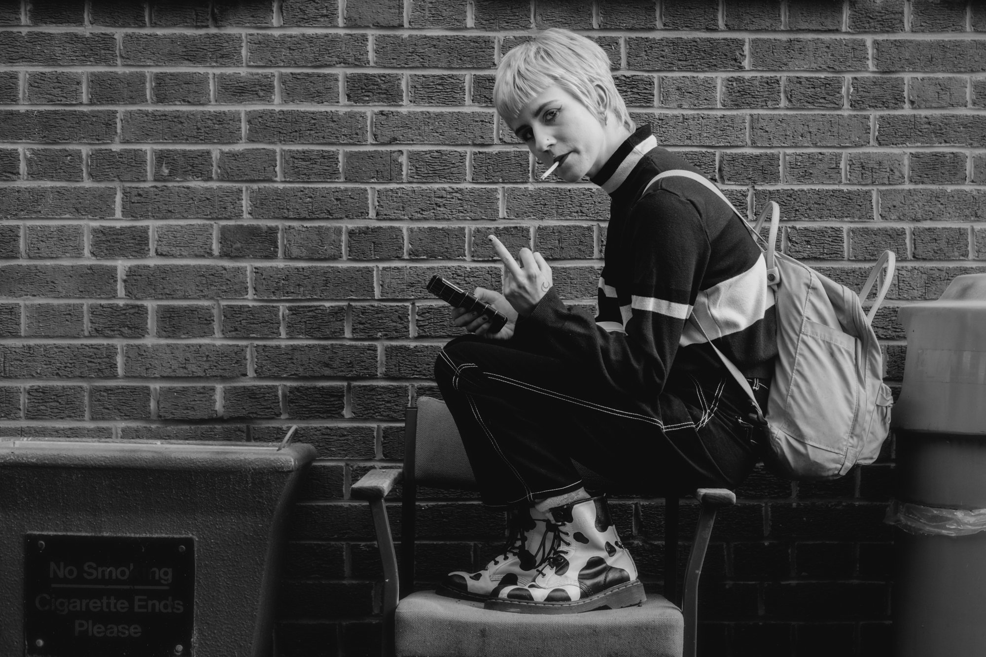 oliverStephen_smokingChair_0012.jpg