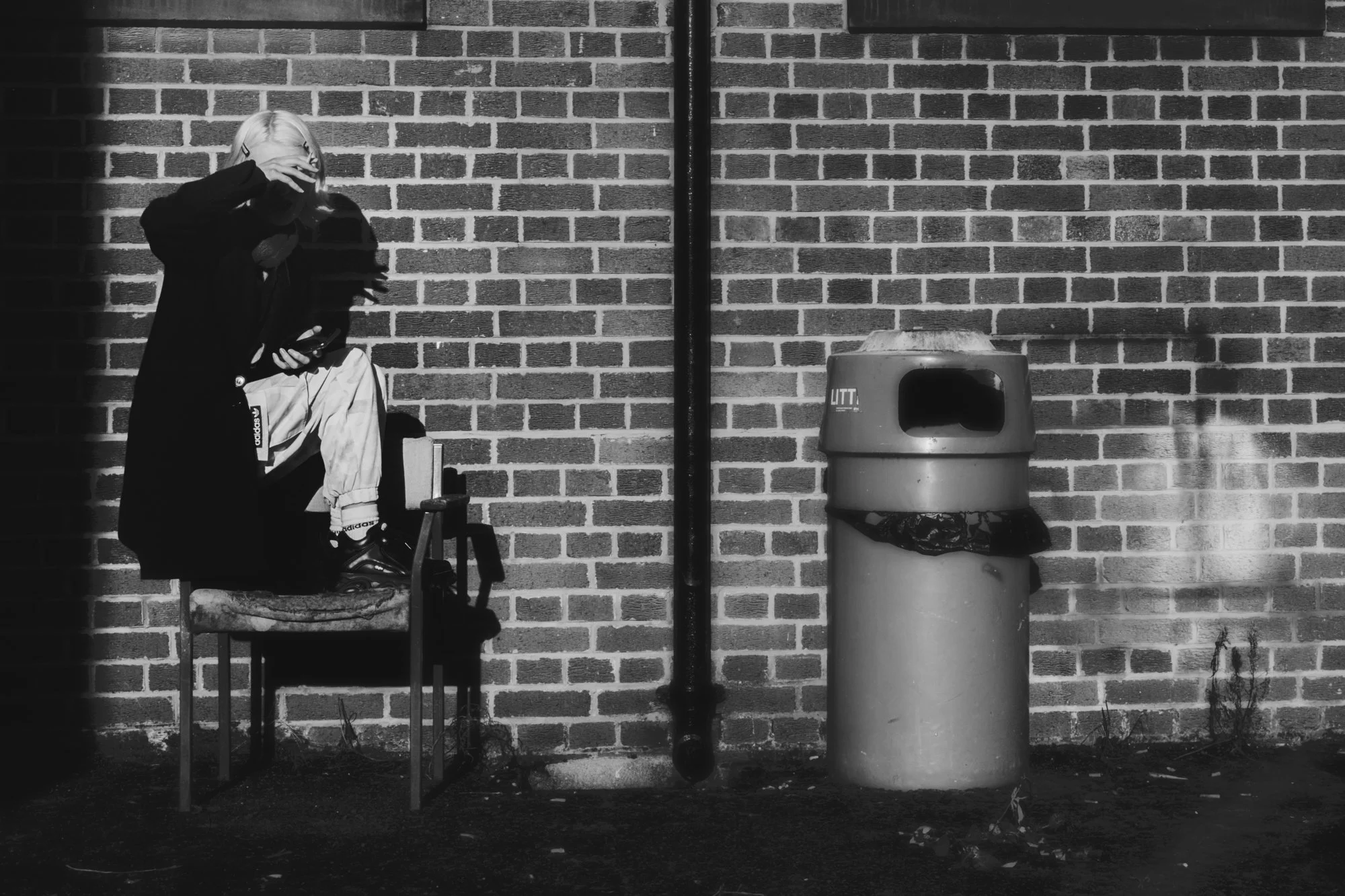 oliverStephen_smokingChair_0031.jpg