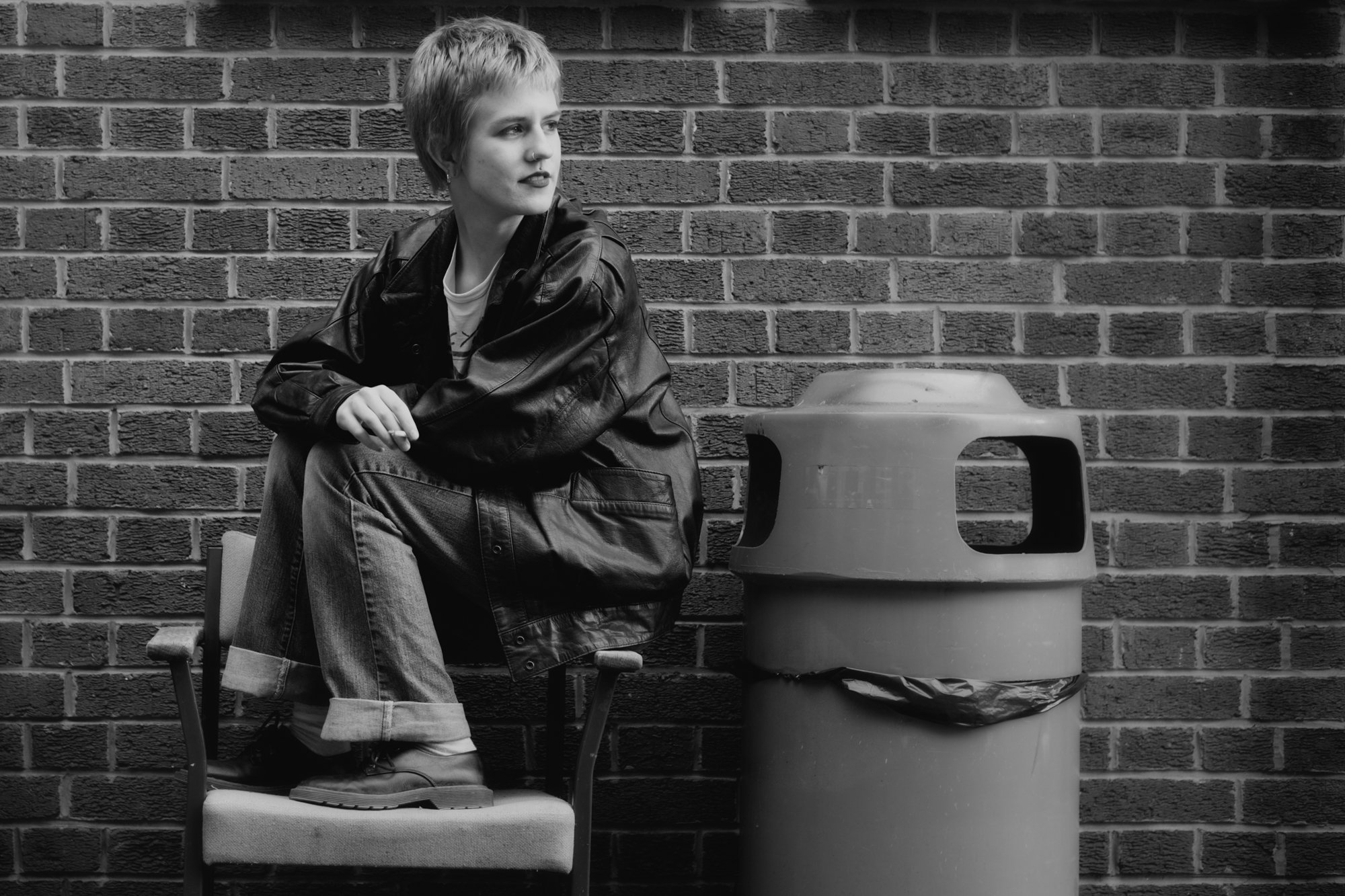 oliverStephen_smokingChair_0007.jpg