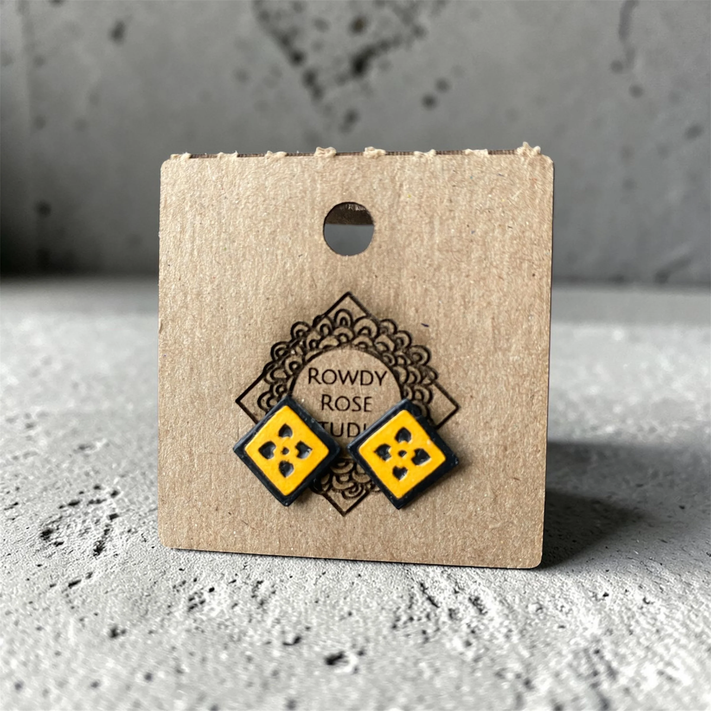 Flower Tile Stud_concrete_McCullough.JPG