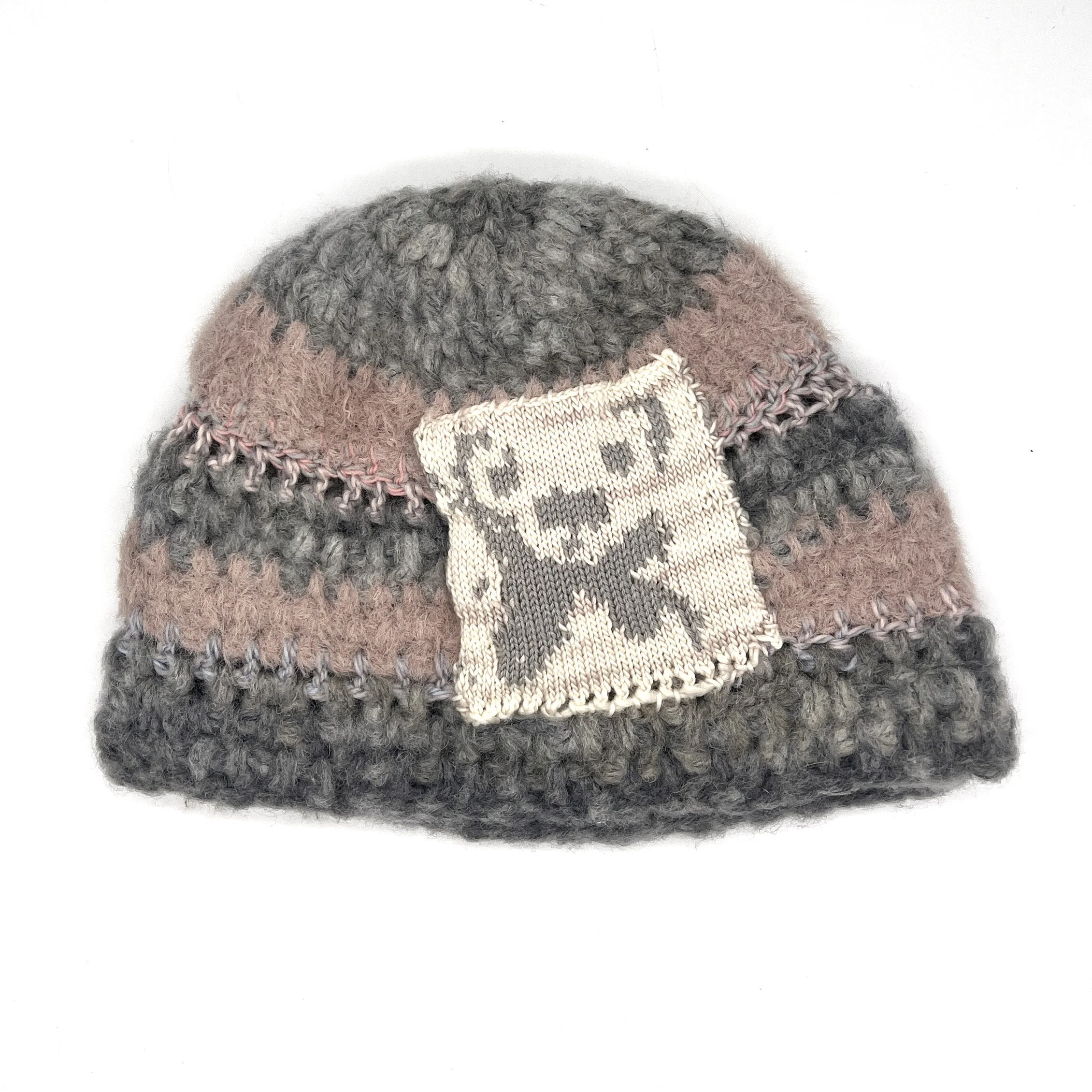 DAZY CHAINS Bear Patch Beanie