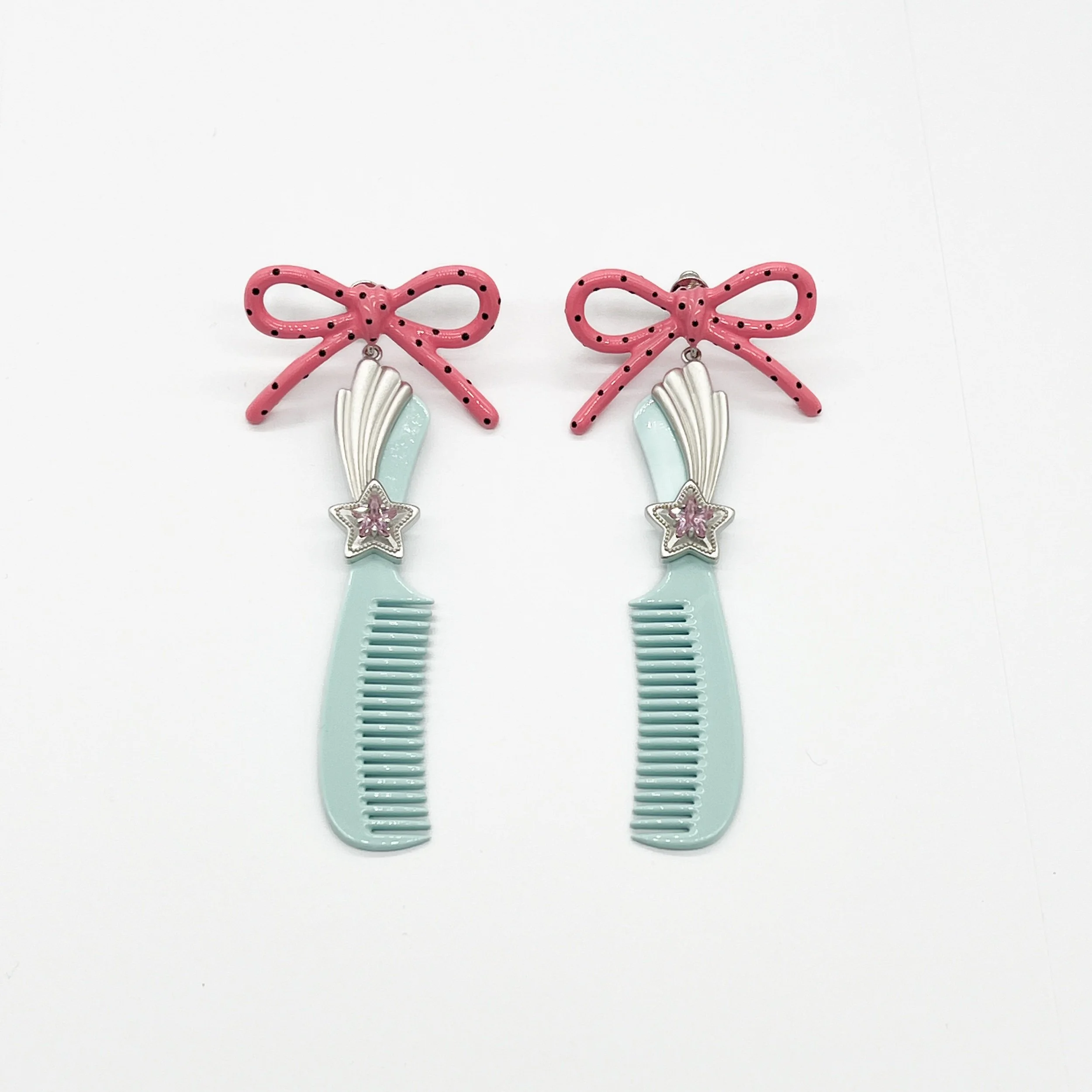 ASHLEY WILLIAMS x YVMIN Comb Earrings