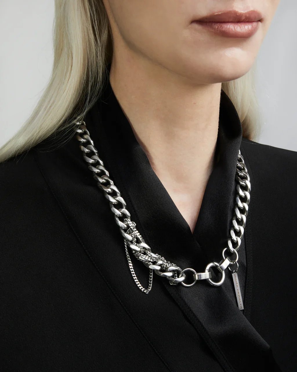 JBG22004_MPS_Lookbook_003_20_N3NECKLACE_0411_WEB_1024x.jpg.webp