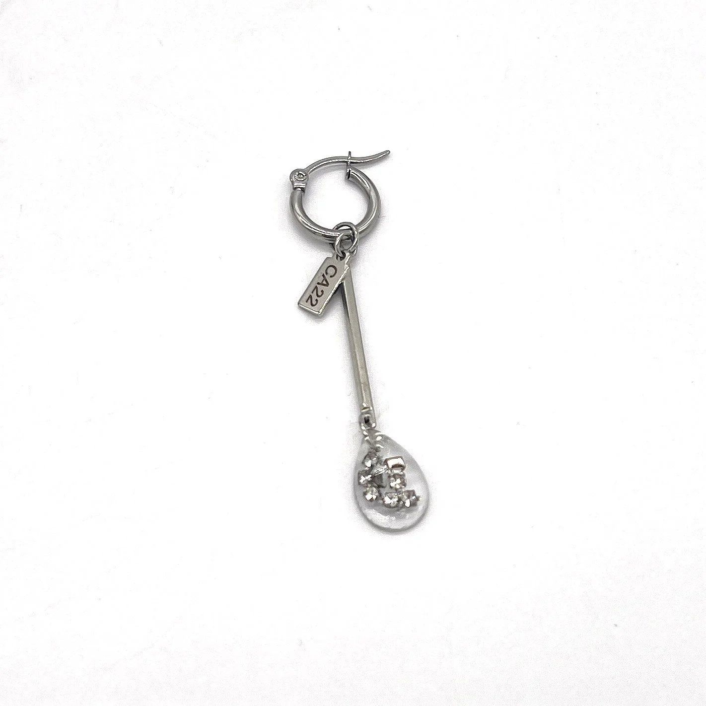 CA22 Gota Sparkle Bar Earring