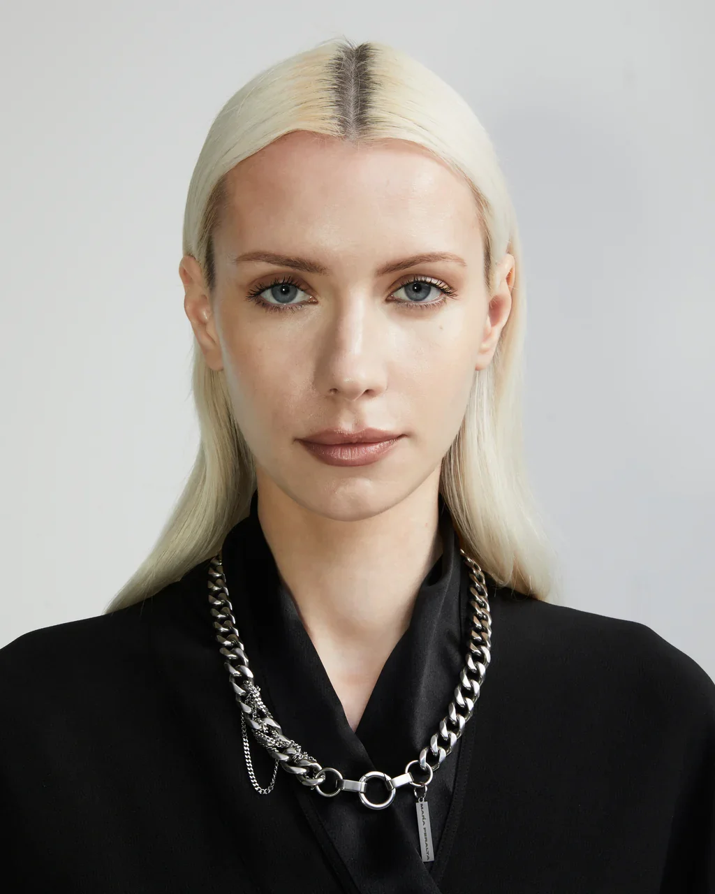 JBG22004_MPS_Lookbook_003_20_N3NECKLACE_0031_WEB_1024x.jpg.webp