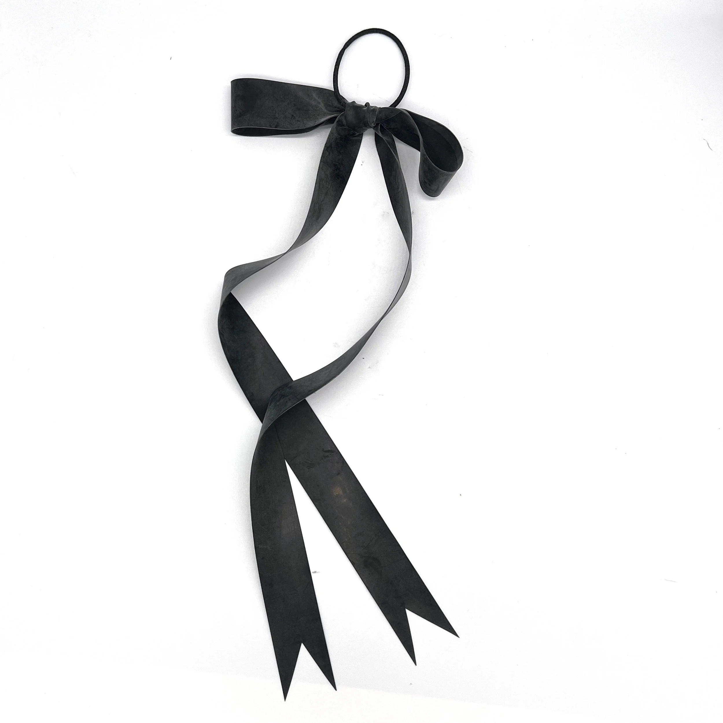 FINLEY'S HOUSE Black Latex Hair Bows