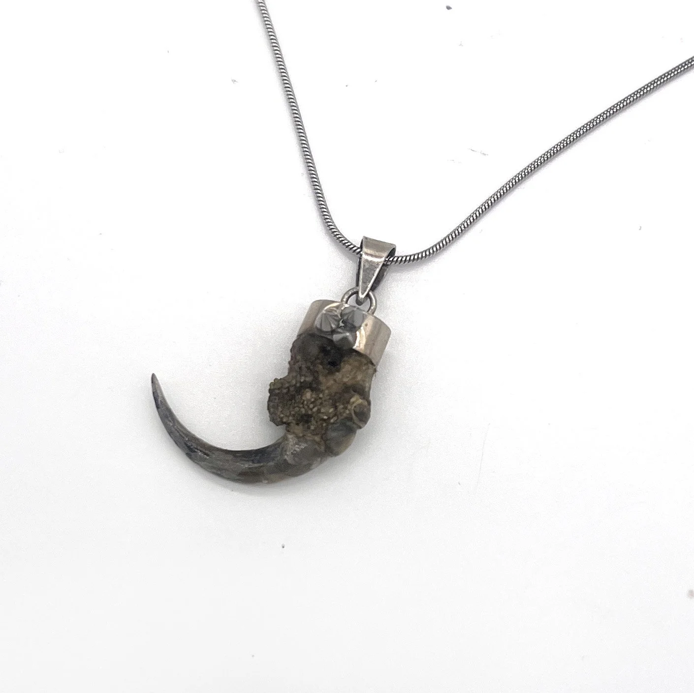 CA22 Spiked Talon Necklace
