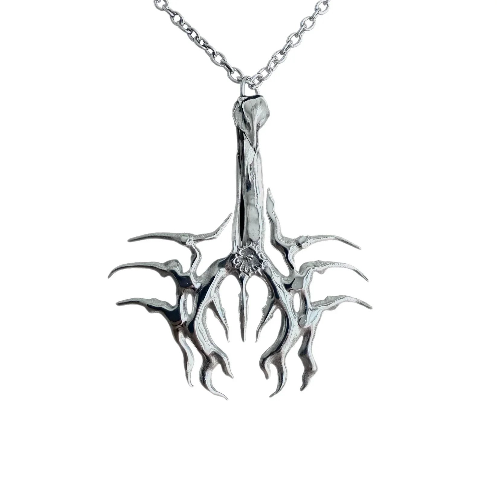 ZEPTER CABINET Scorpion Necklace