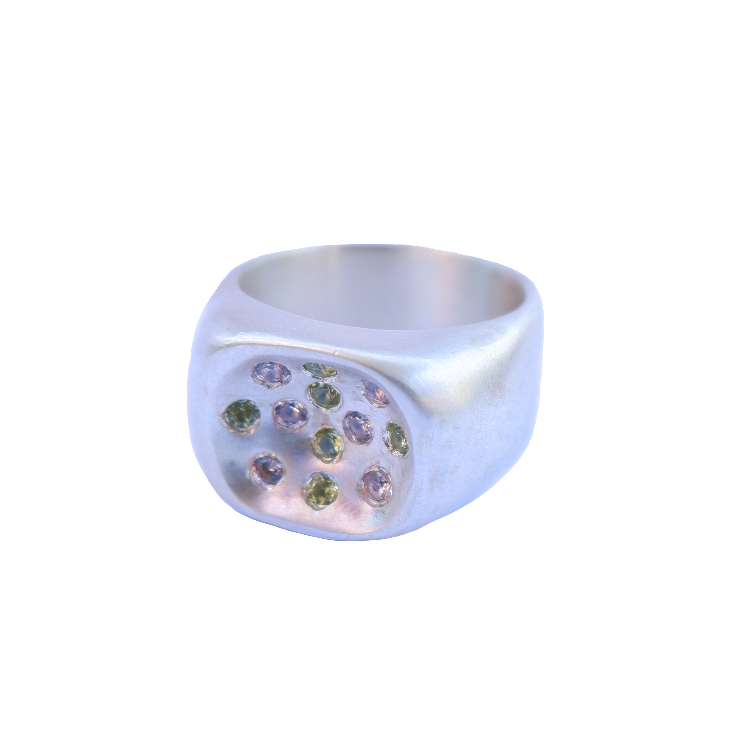 POND IN THE FISH Samsi Ring - Silver w/ Peridot & Nanogem