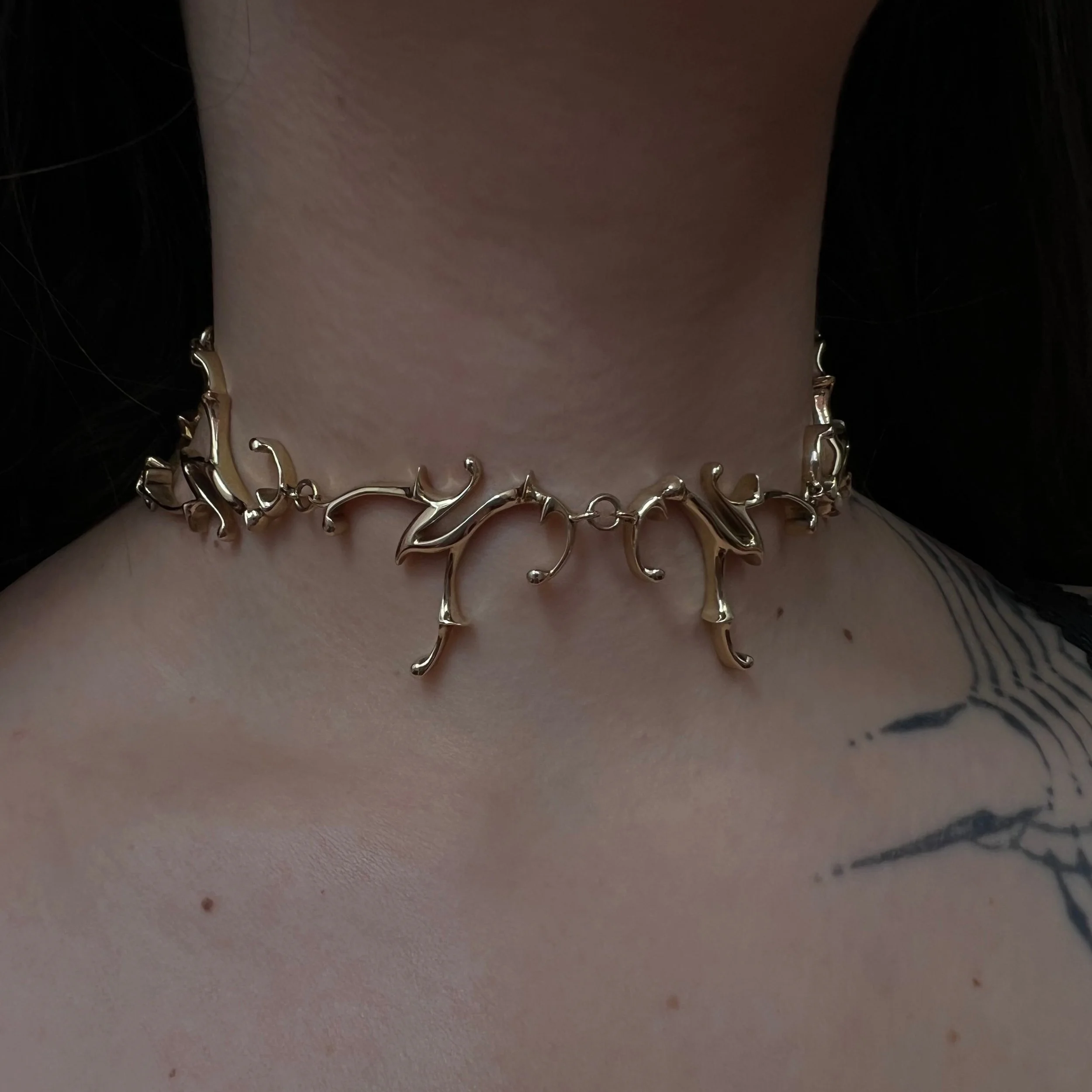 THIS SHIT BLINKS The Deep Choker