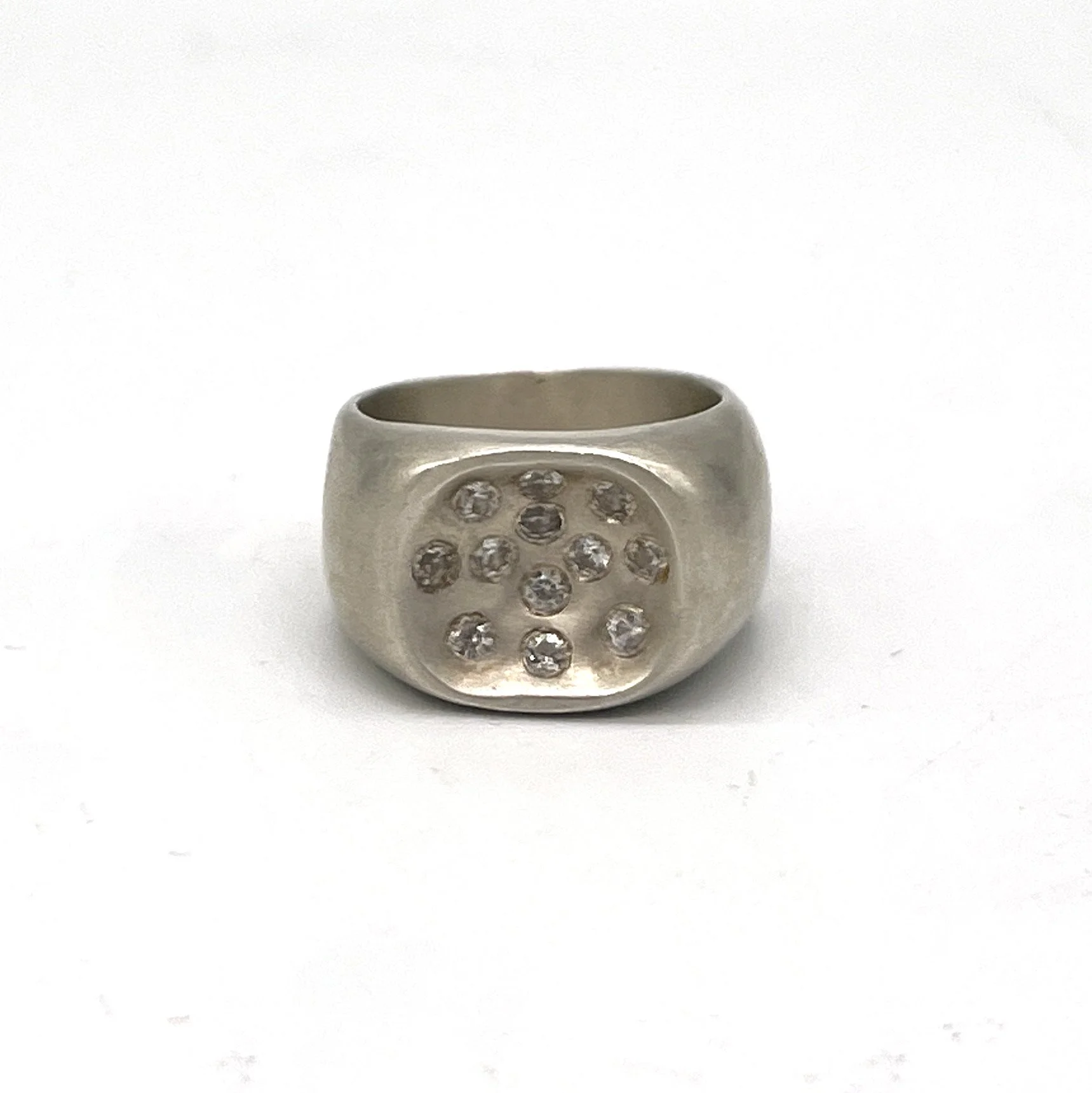 POND IN THE FISH Samsi Ring