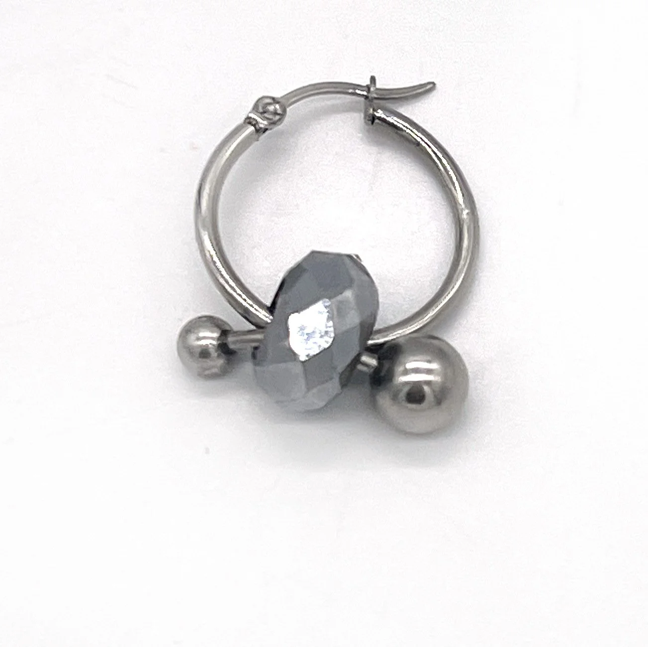 CA22 Yzza Earring Gunmetal
