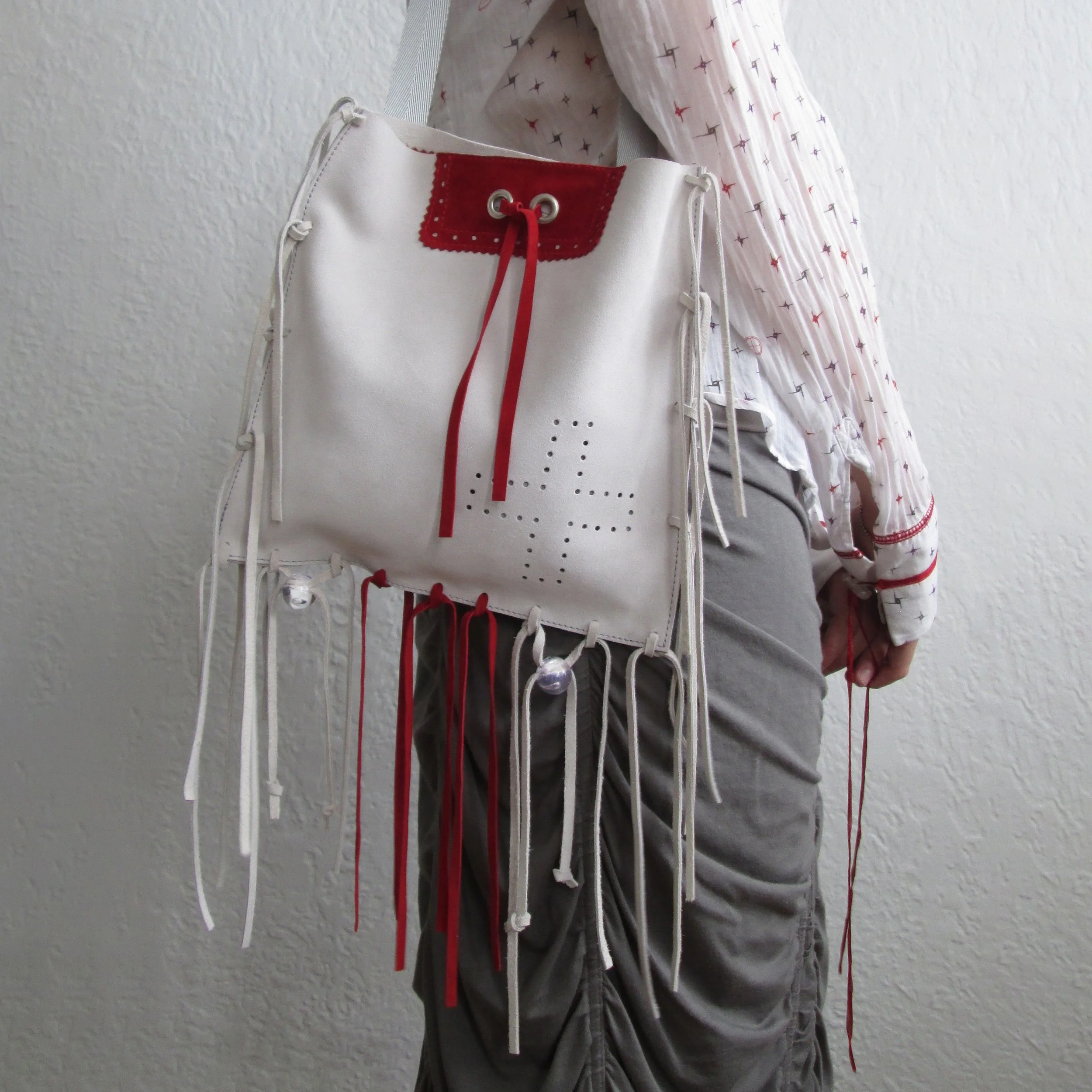 Journal Bag RP Red_White1.JPG