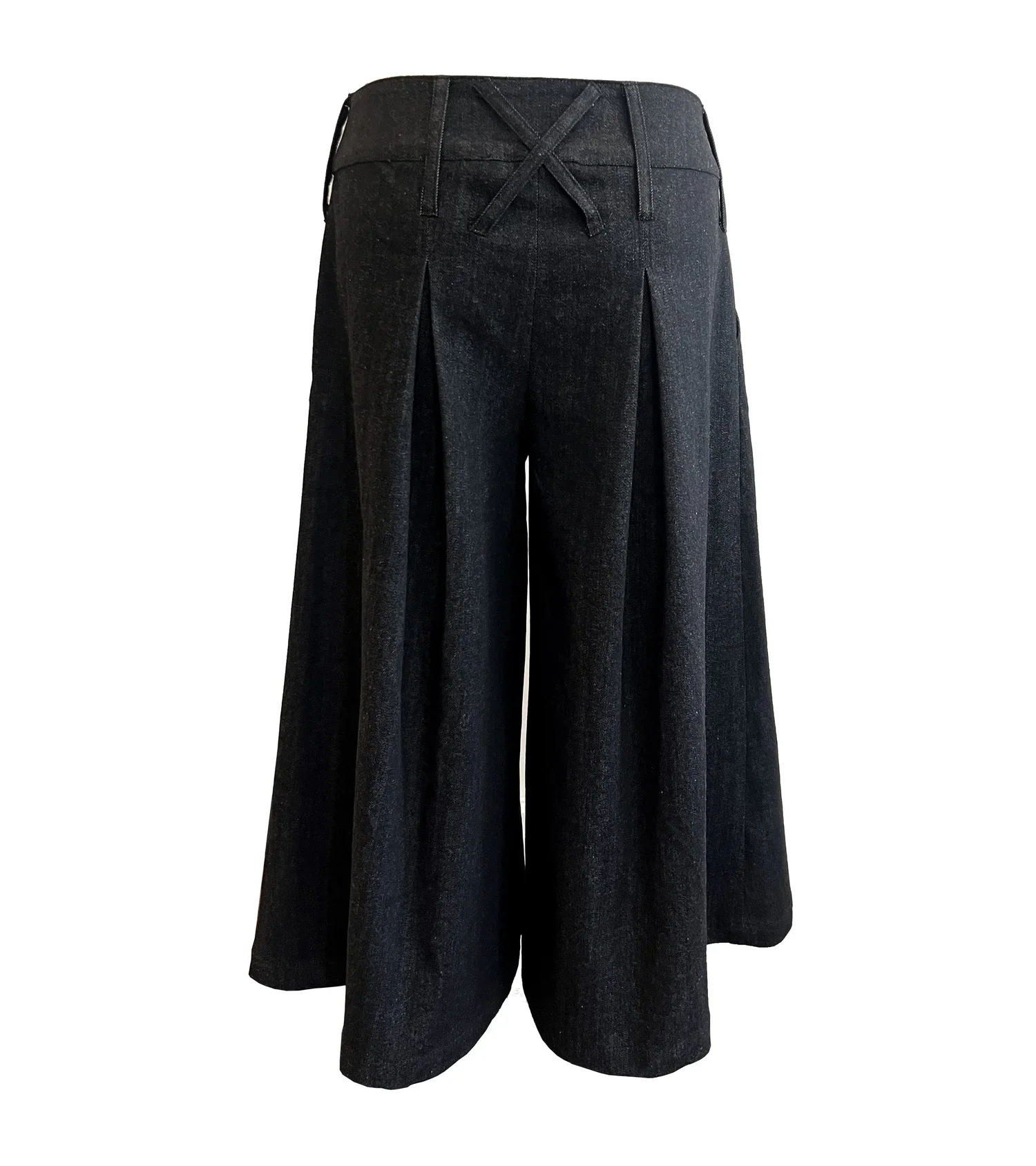 pleated+shorts+back+view+2026.jpg.webp