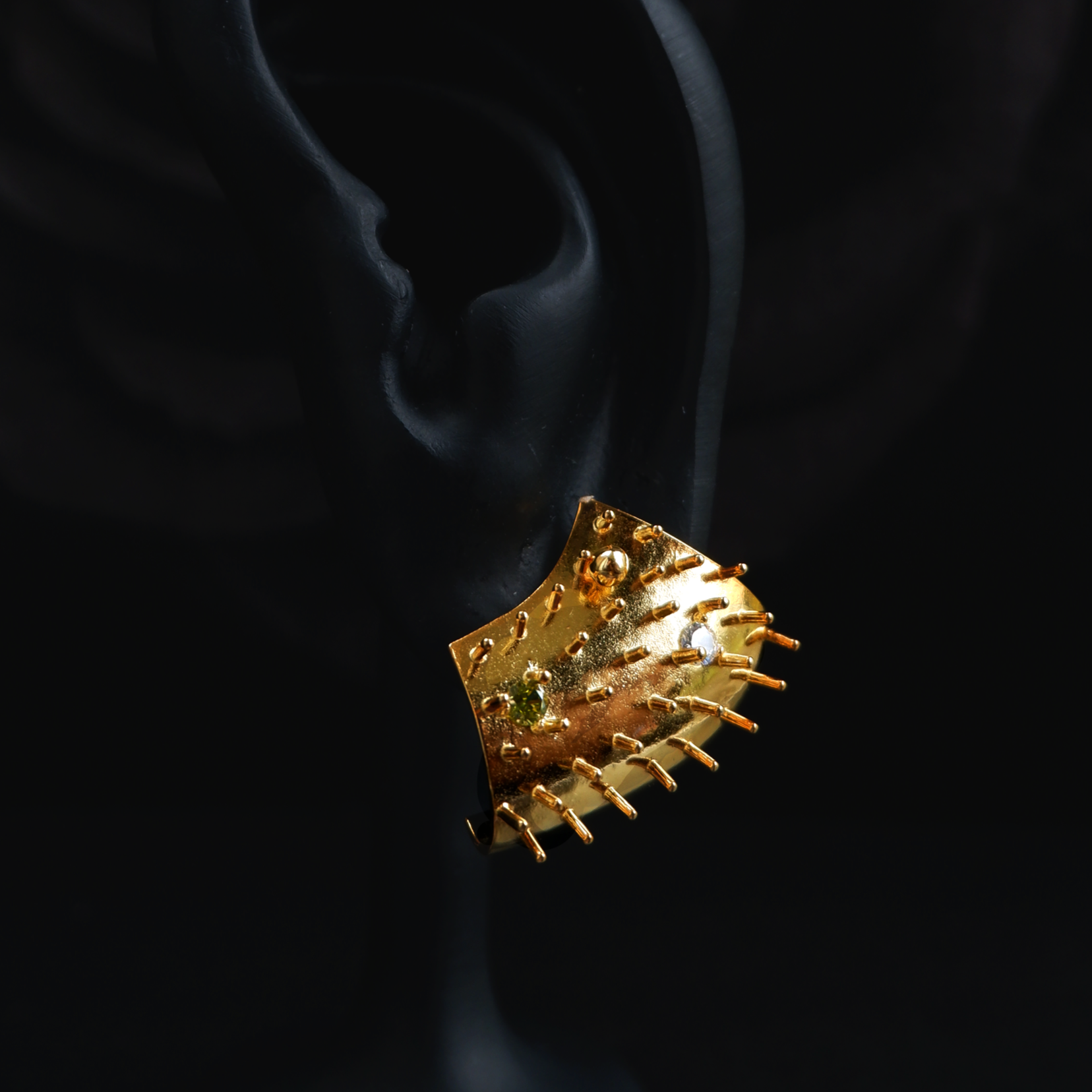 R140_Gold_3.png