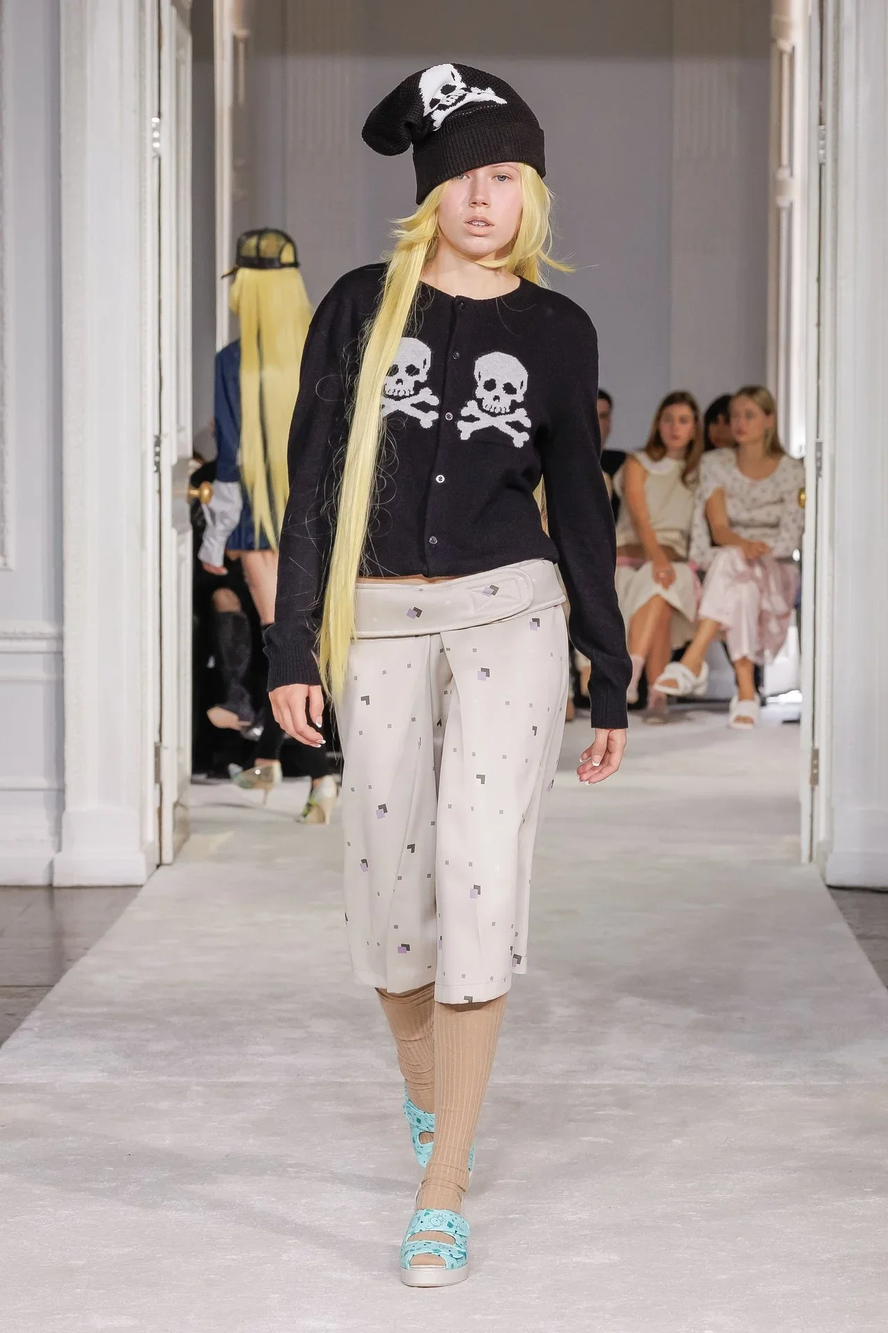 ASHLEY WILLIAMS Skull Knit Cardigan