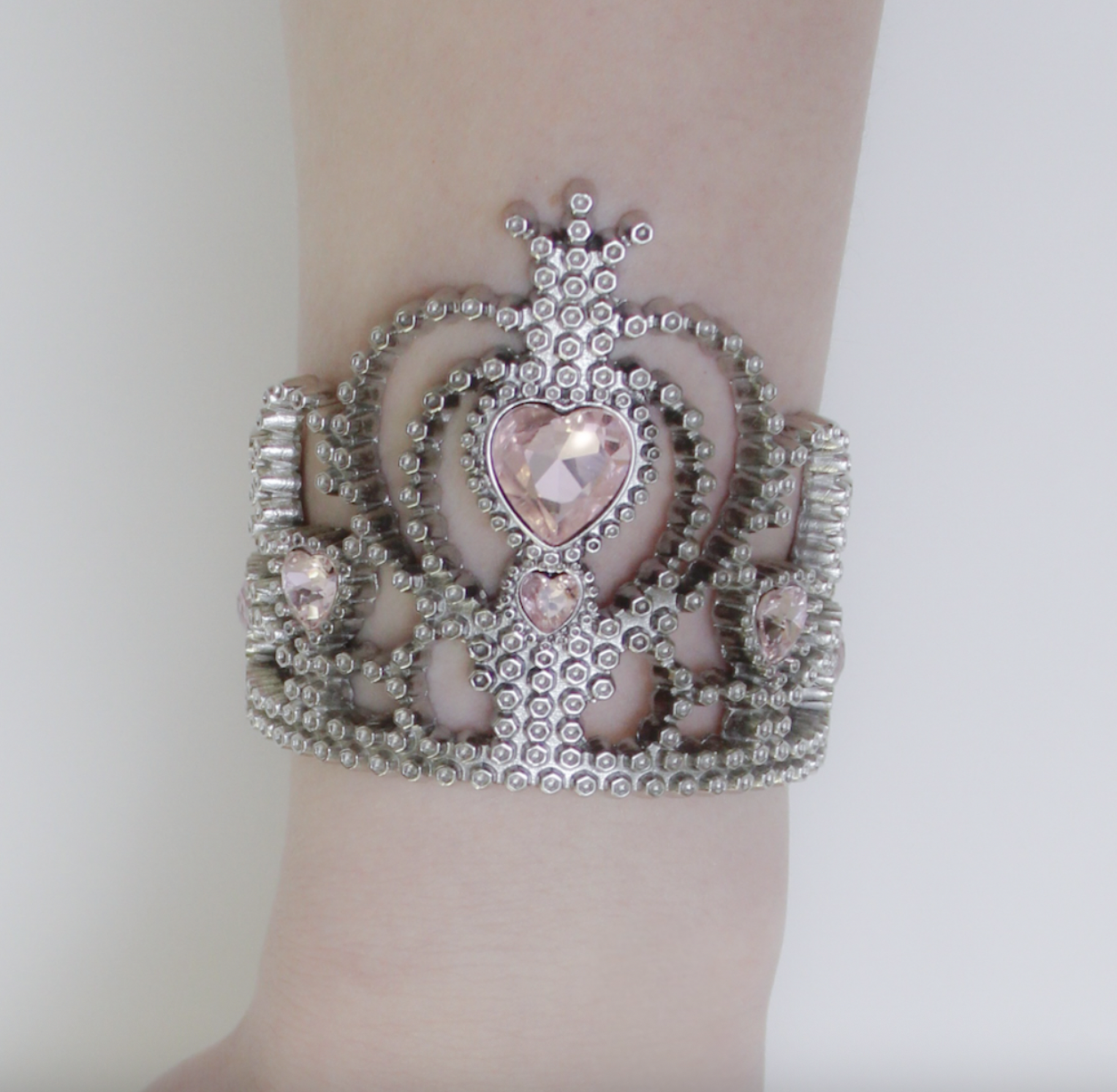 EVENTYR VERDEN Pink Princess Tiara Cuff