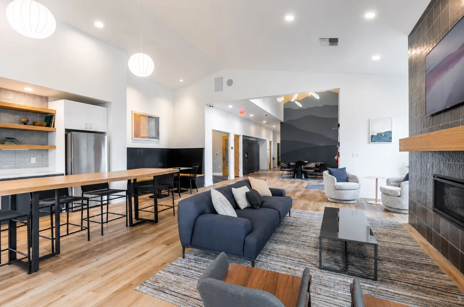 Ellis Apartments