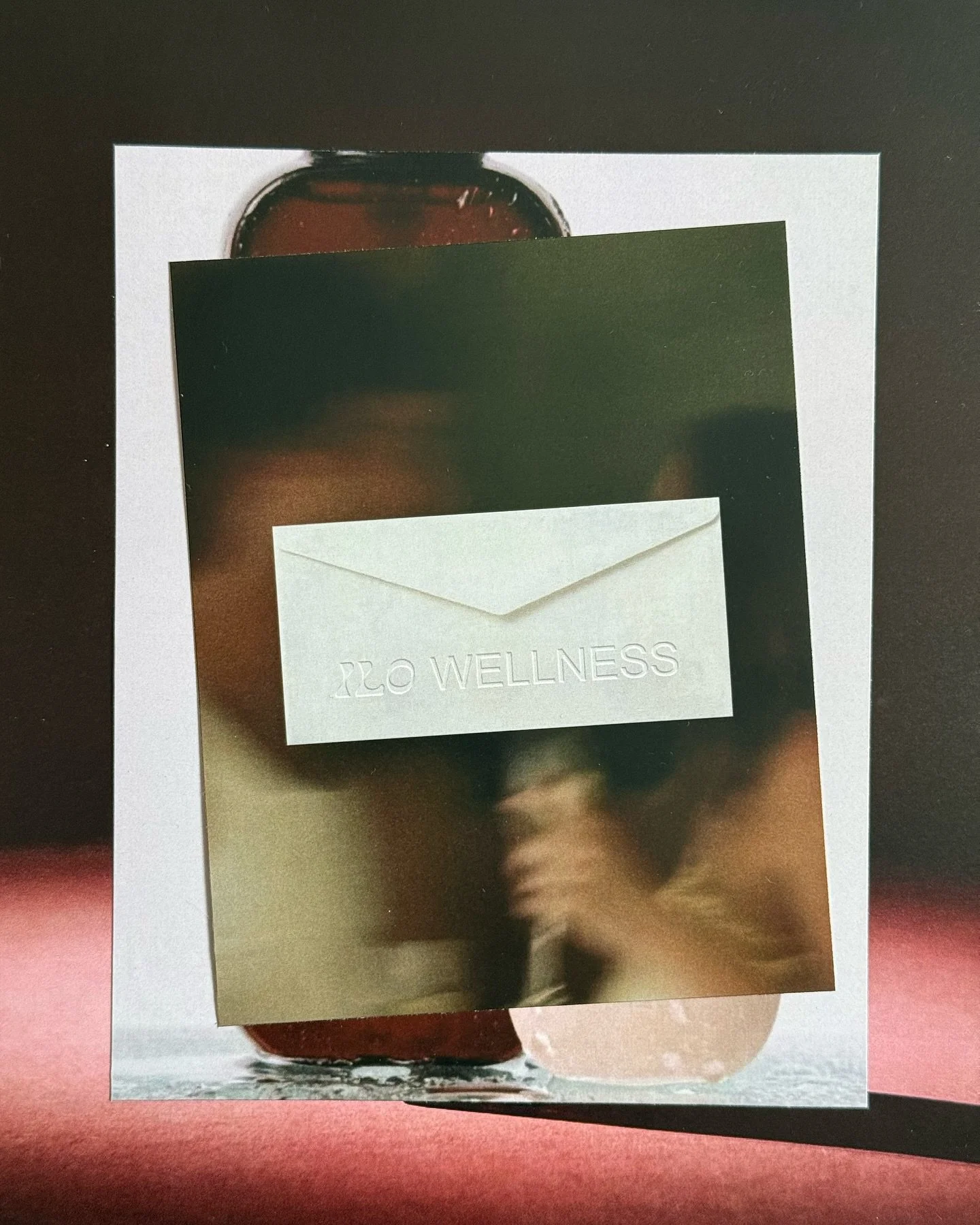 @ilowellness.au on paper