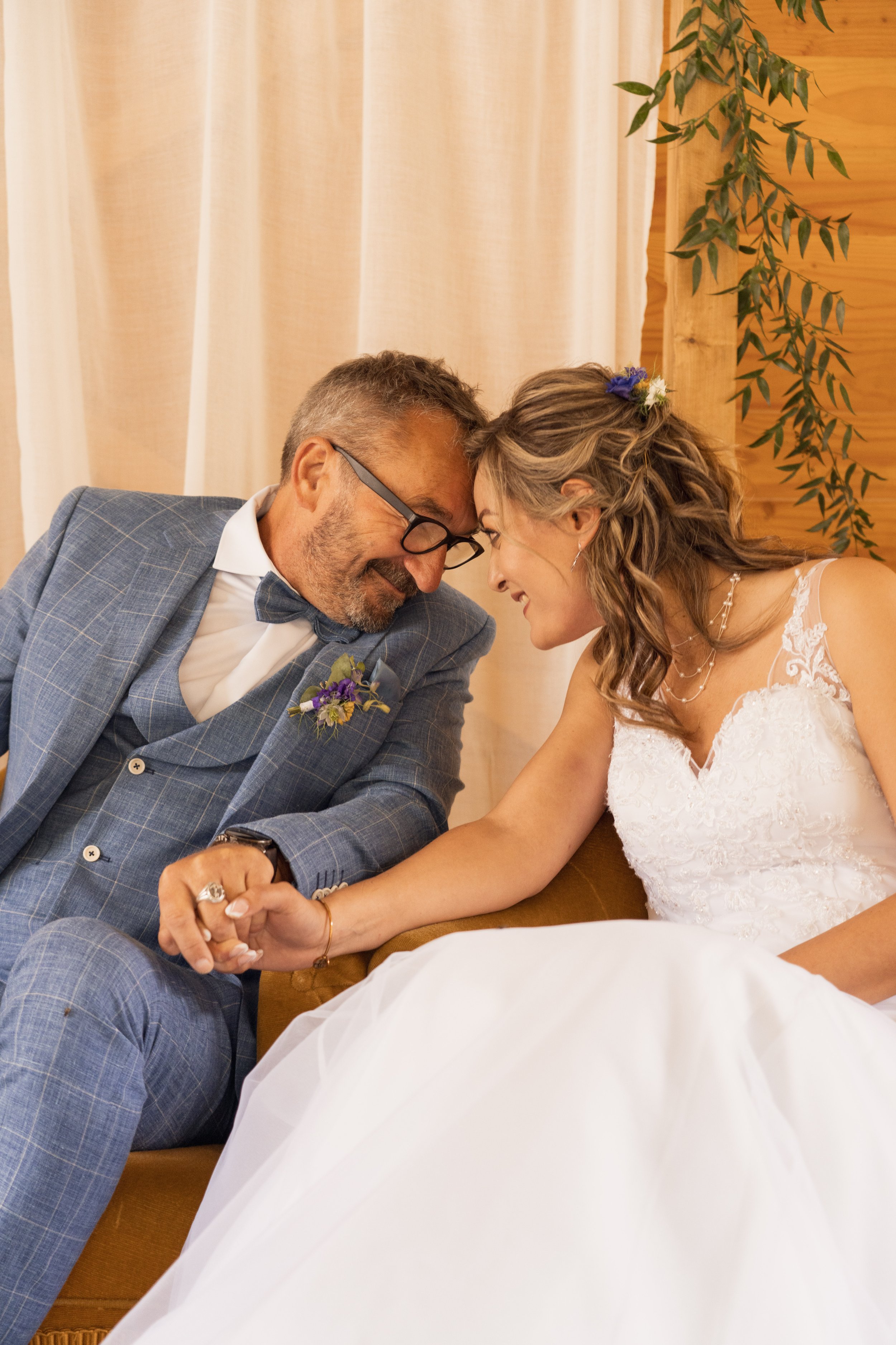 Portrait de la mariée en robe.jpg
