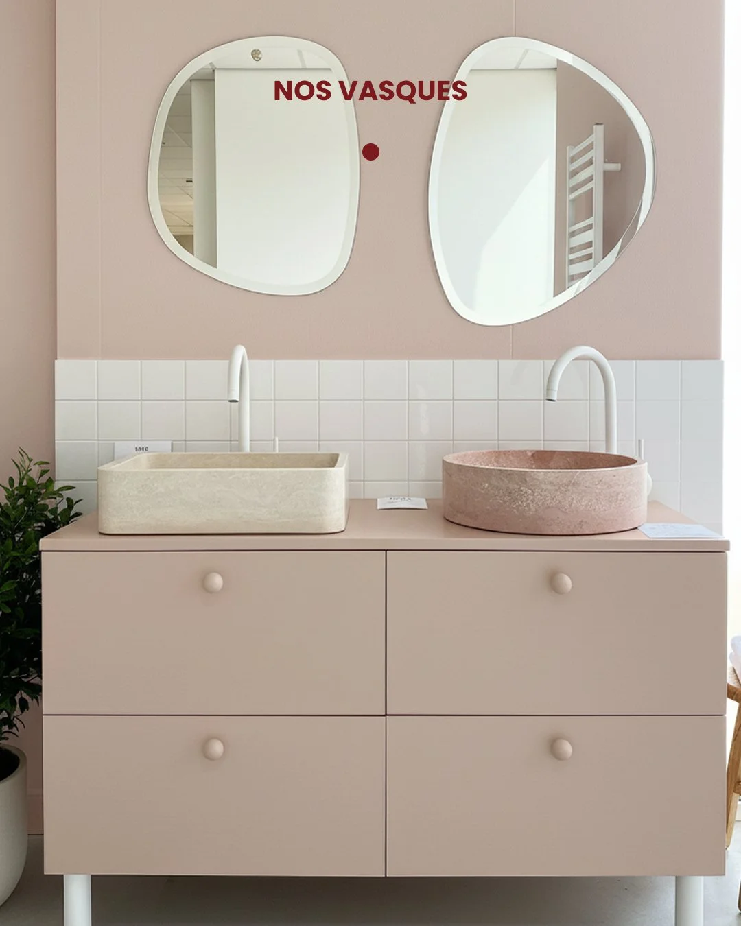 M&ecirc;me meuble, deux vasques diff&eacute;rentes.

Vous &ecirc;tes plut&ocirc;t angles droits
ou formes arrondies ?

Nous, on aime les deux 💖

@talkadecor ✨

#polopolo #marco #salledebaincolor&eacute;e #vasque #designinterieur #inspirationdeco #co