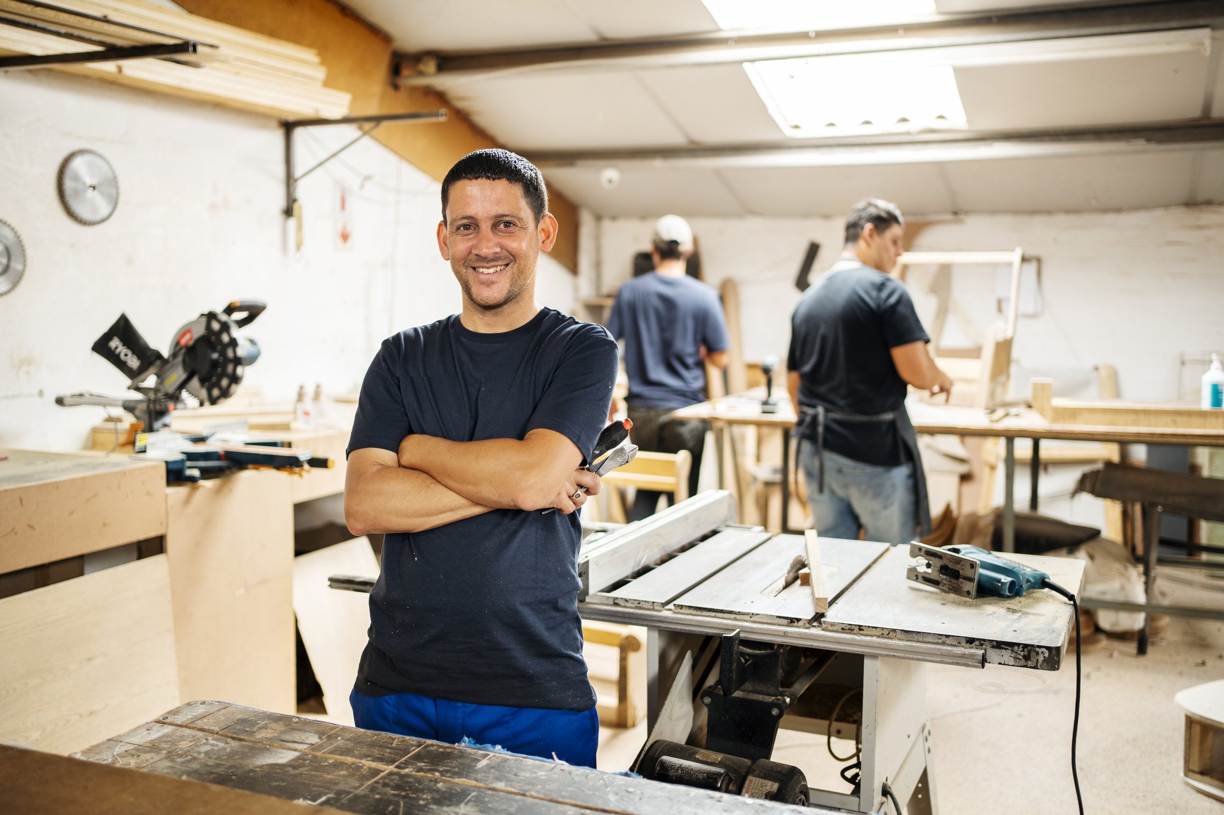 Tous nos meubles Marco sont produits en atelier au Portugal dans une entreprise familiale et montés à la main.